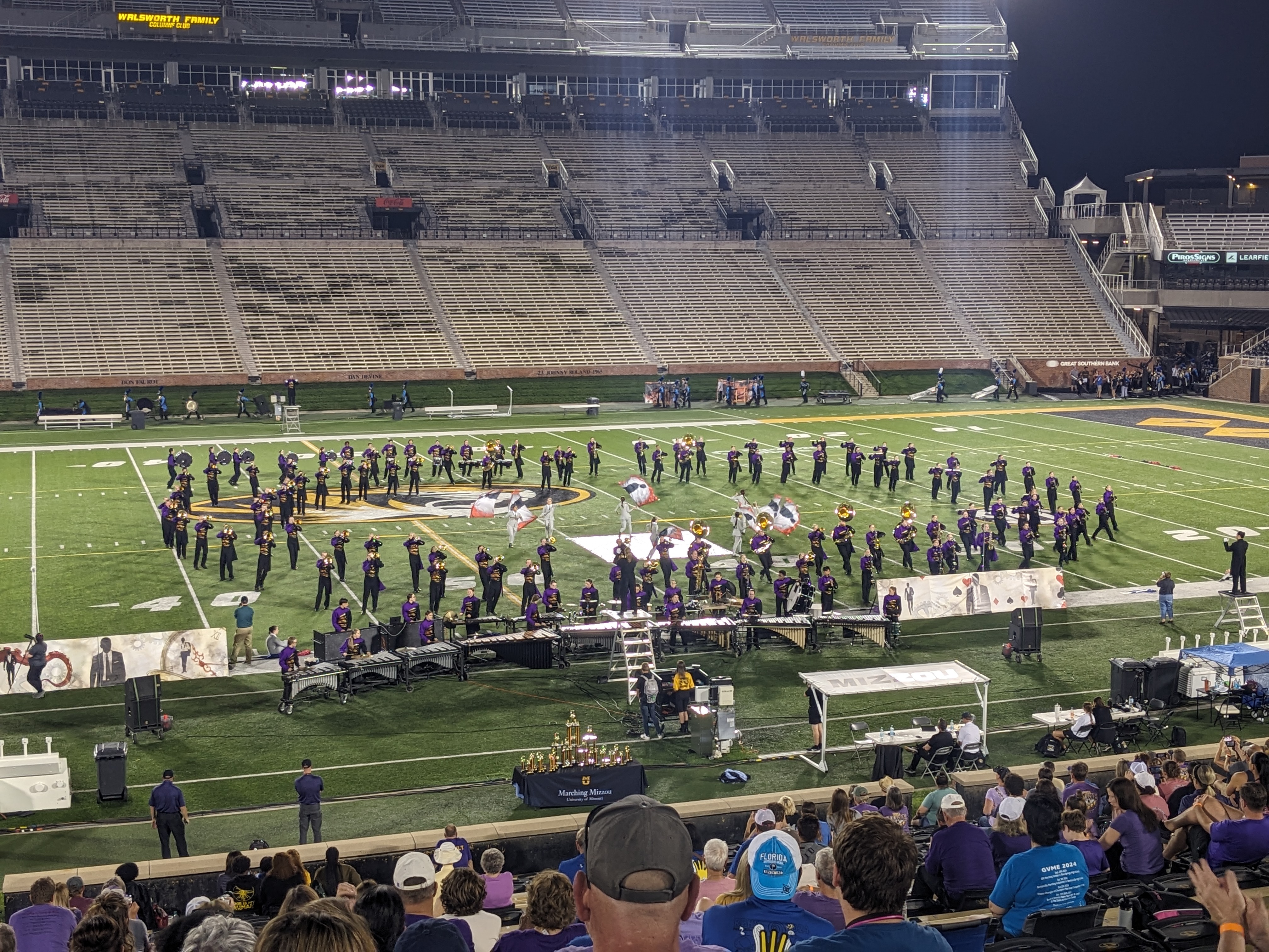 PXL 20241013 003837098