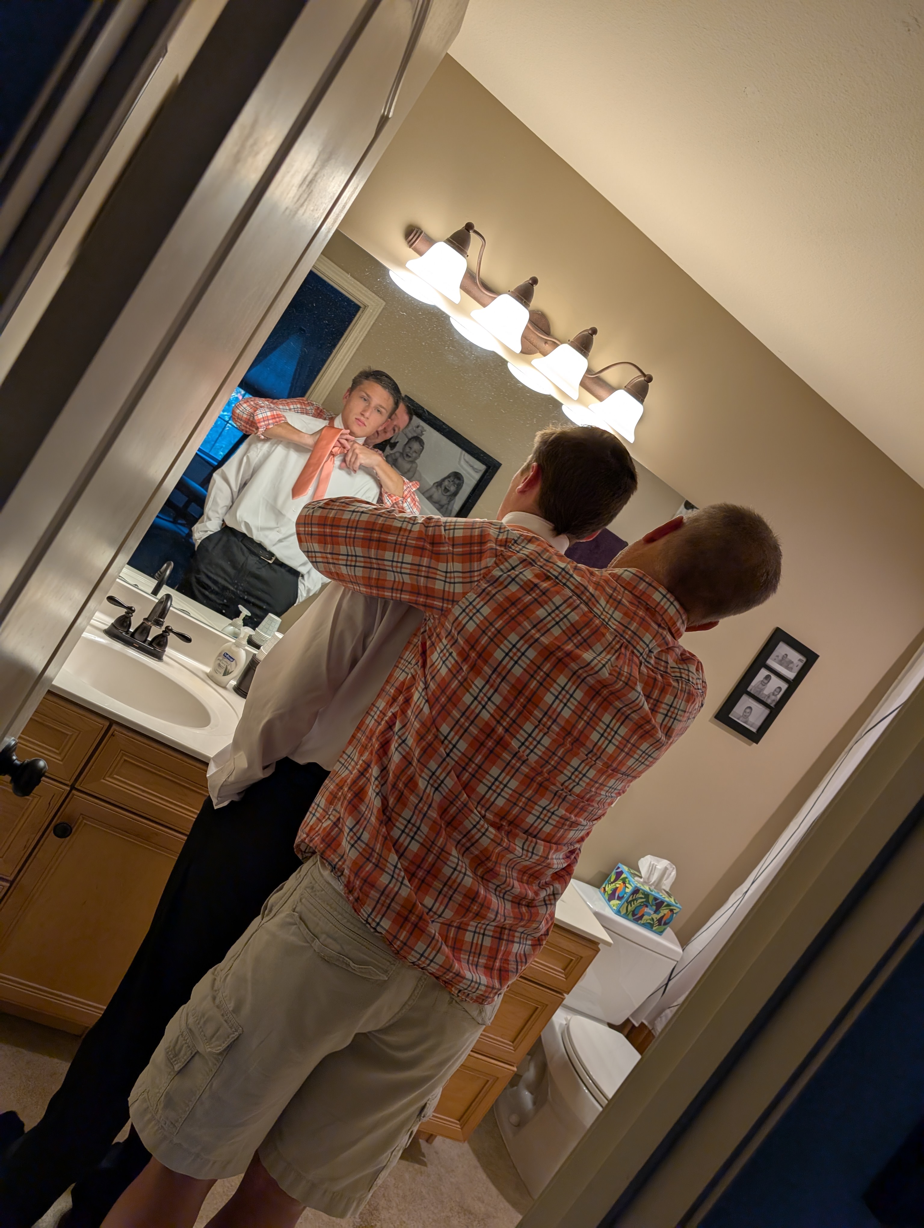 PXL 20251009 224518750