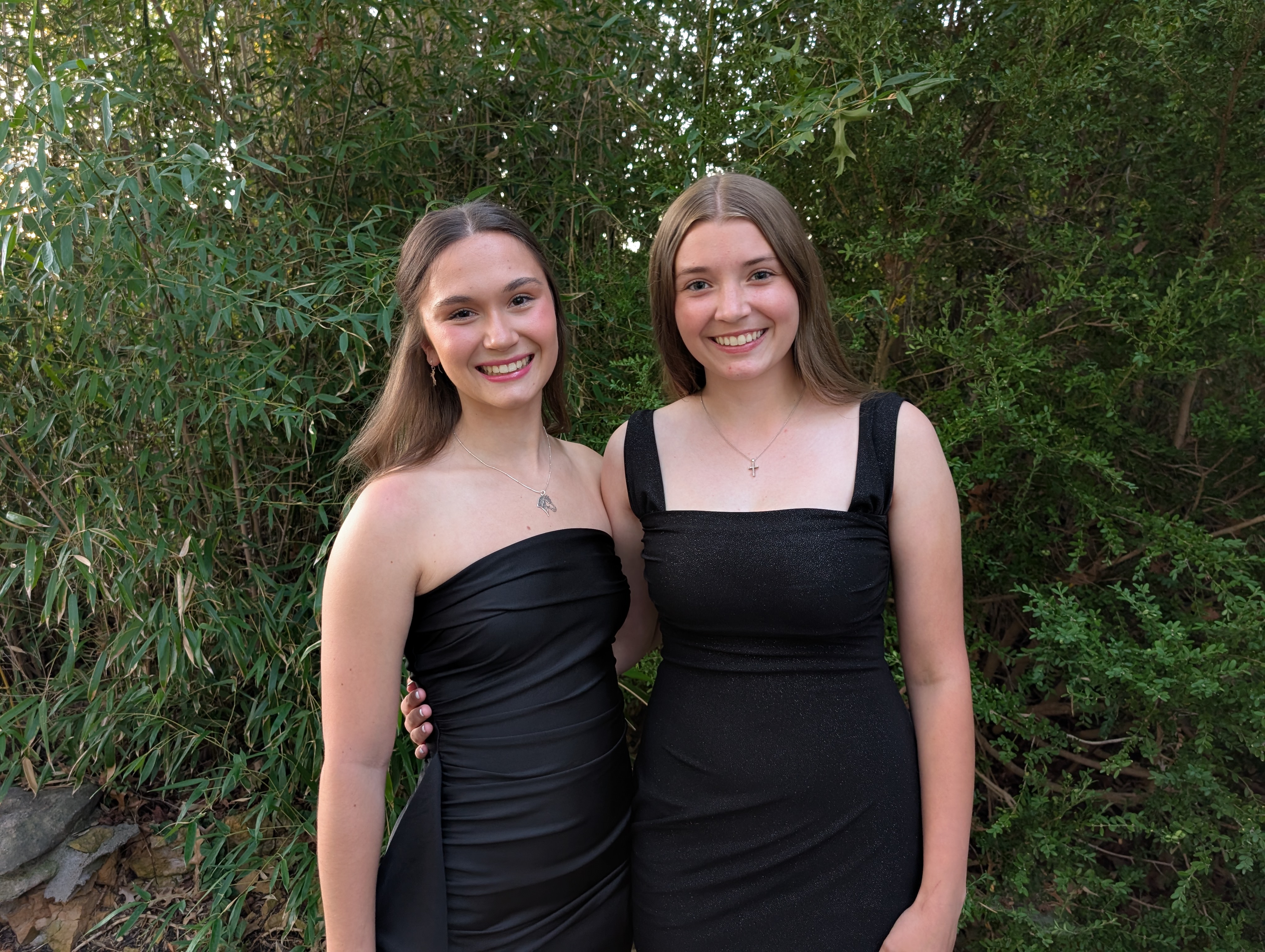 PXL 20251009 232330863