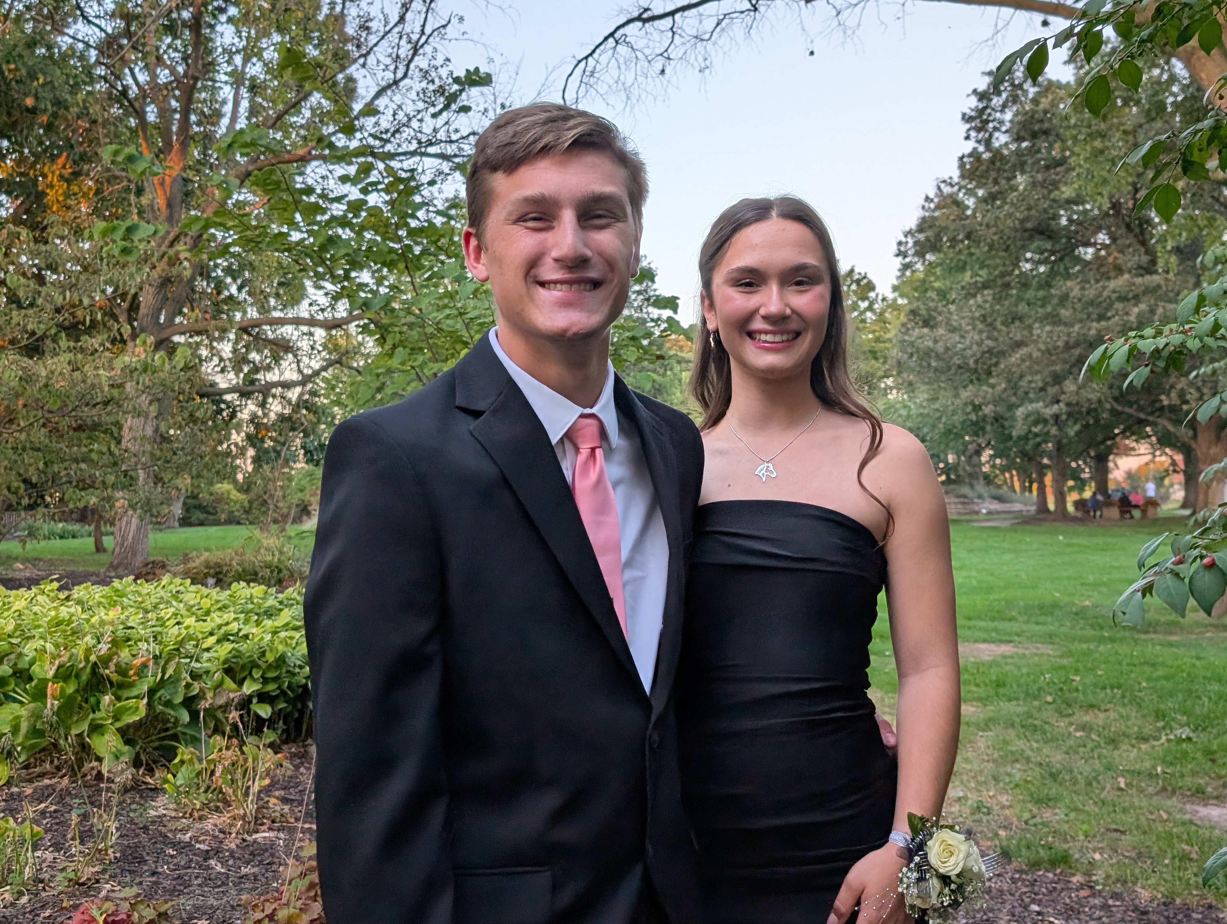 PXL 20251009 232816202