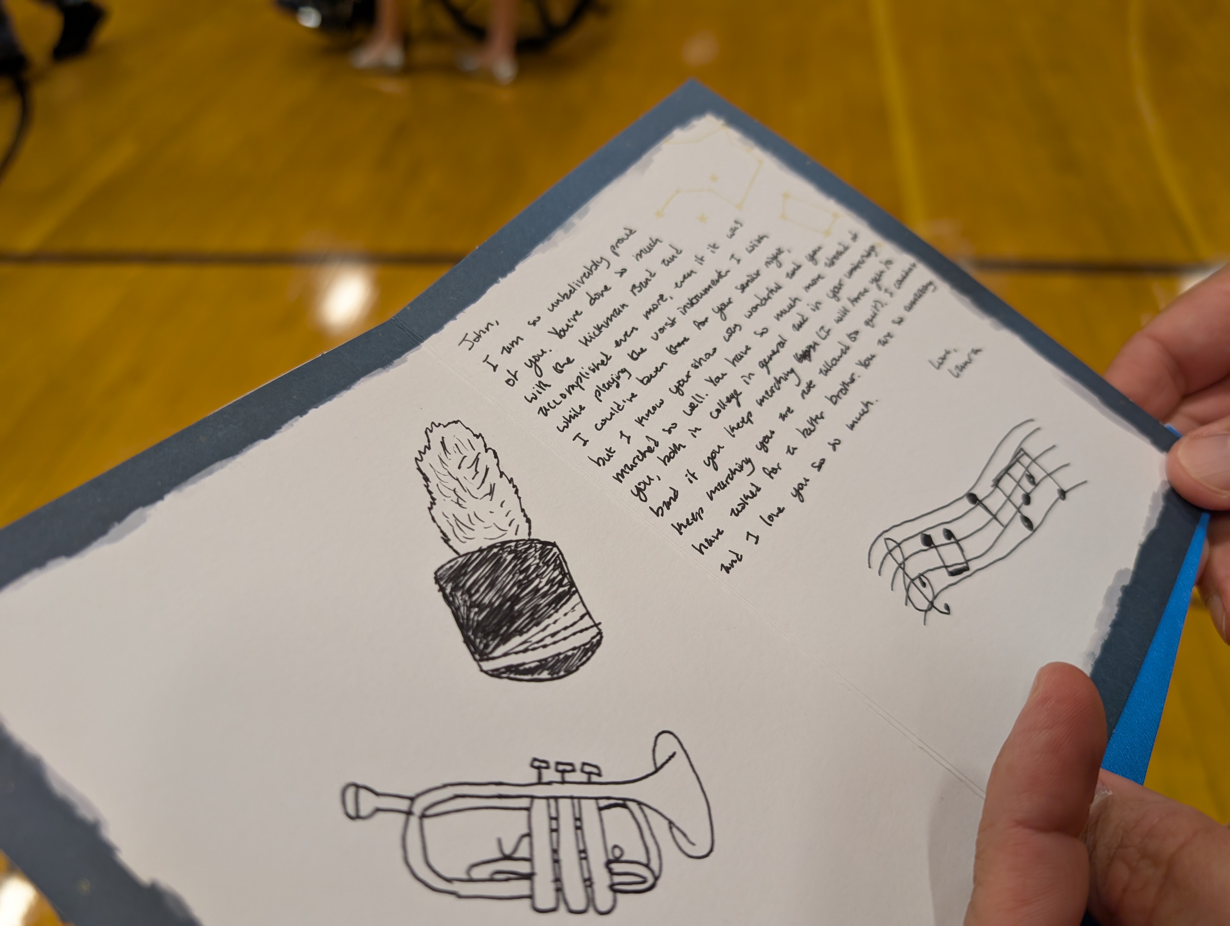 PXL 20251018 013759636