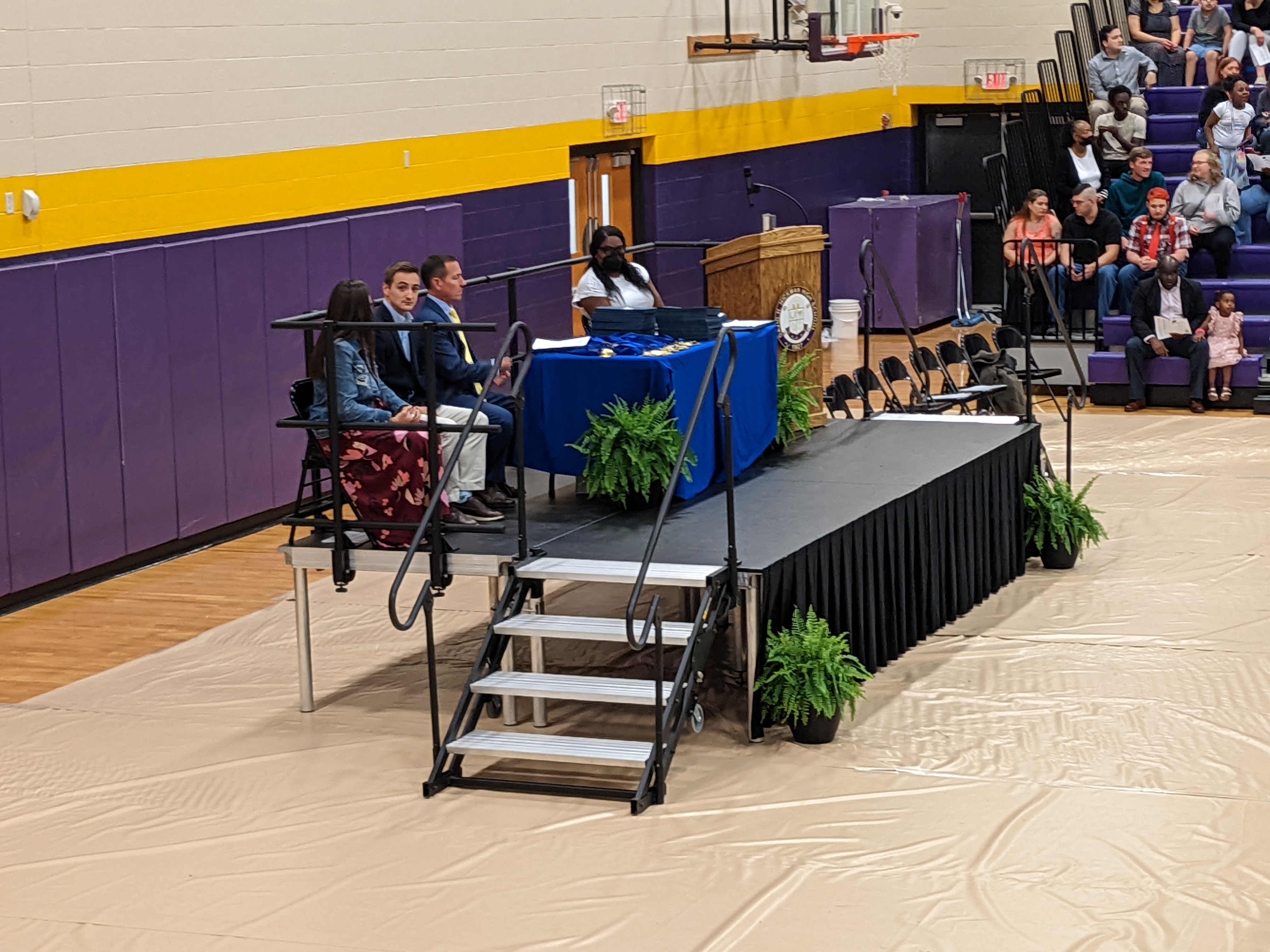 PXL 20220523 225609724