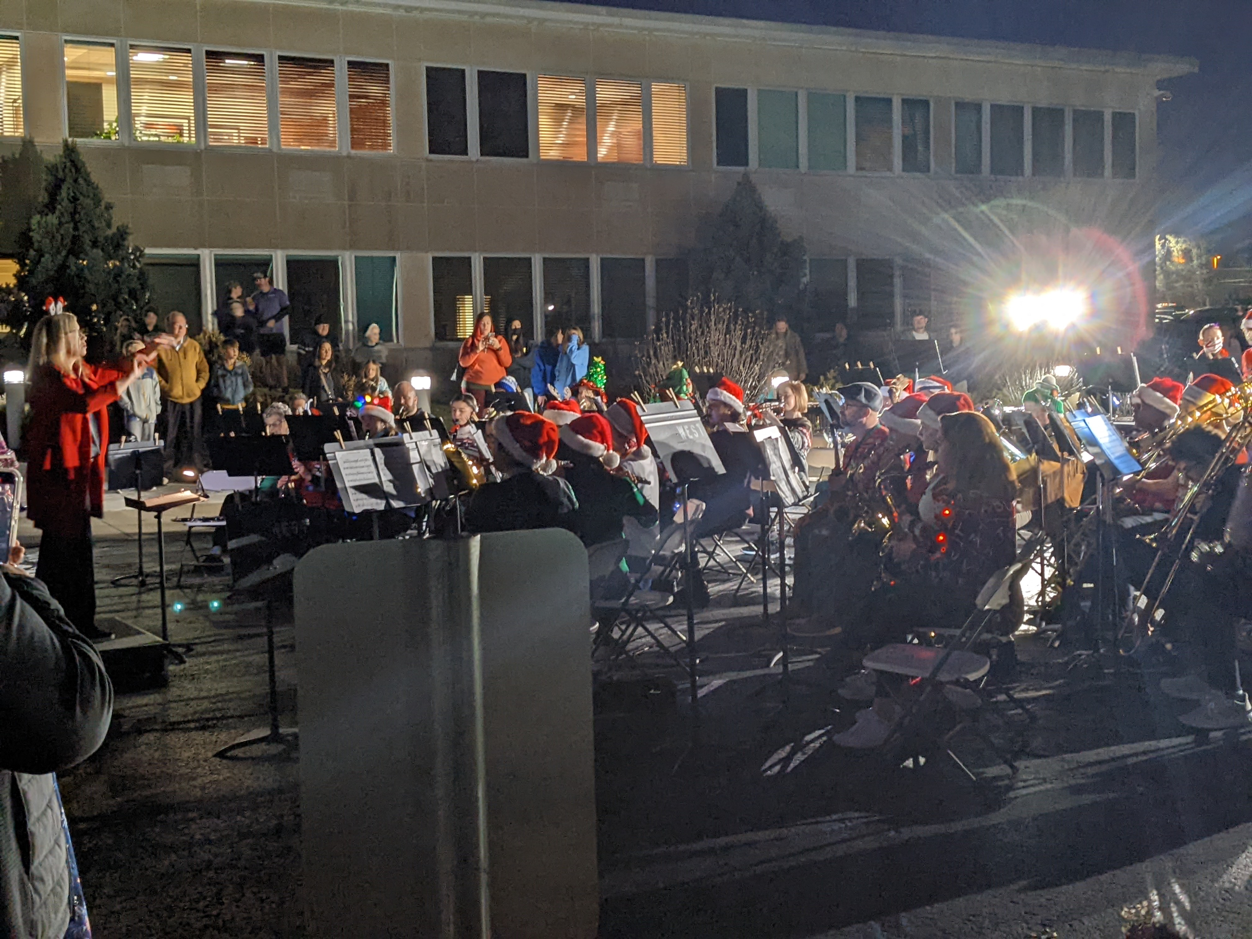 PXL 20211202 233145759