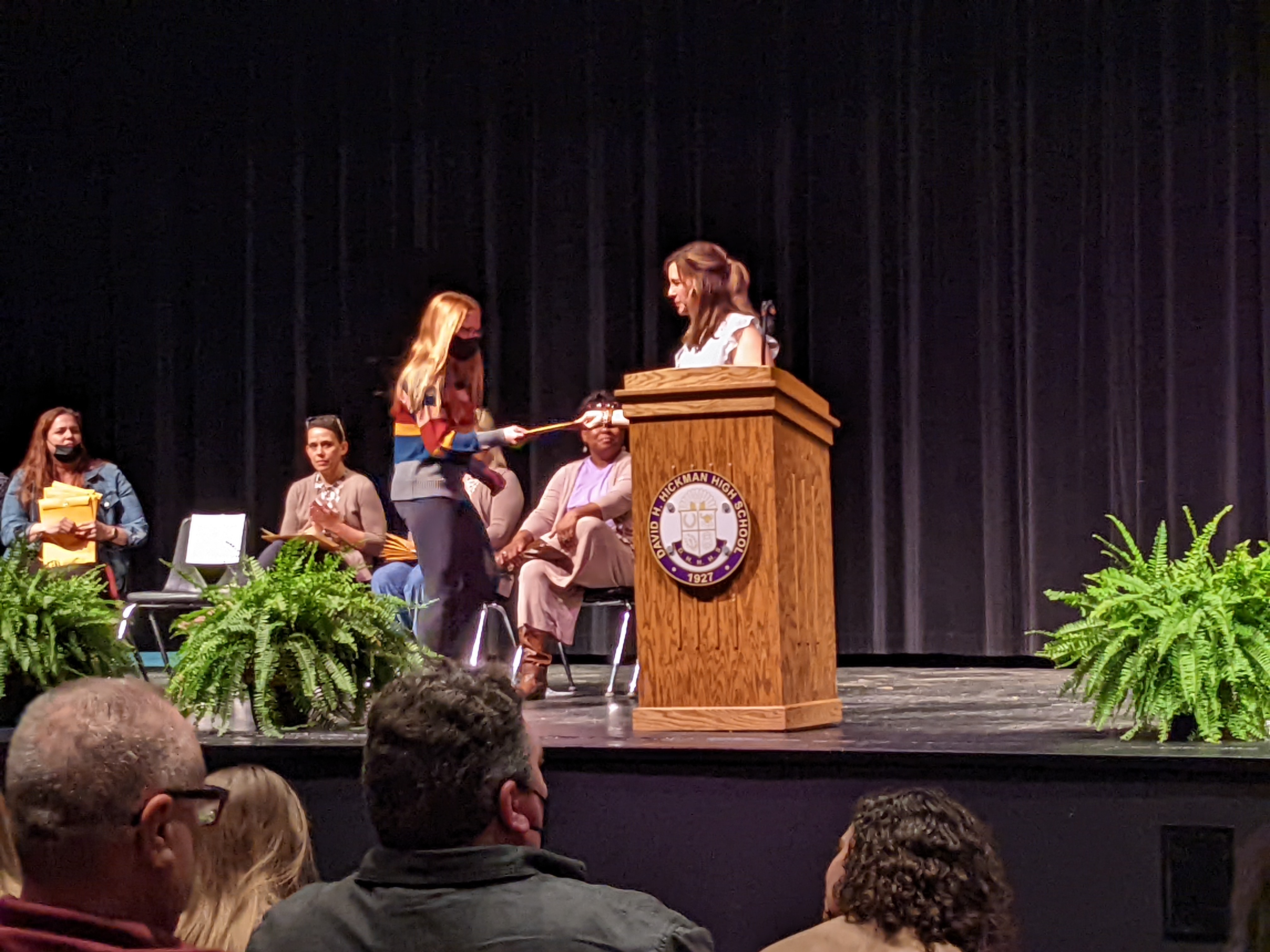 PXL 20220503 001649366