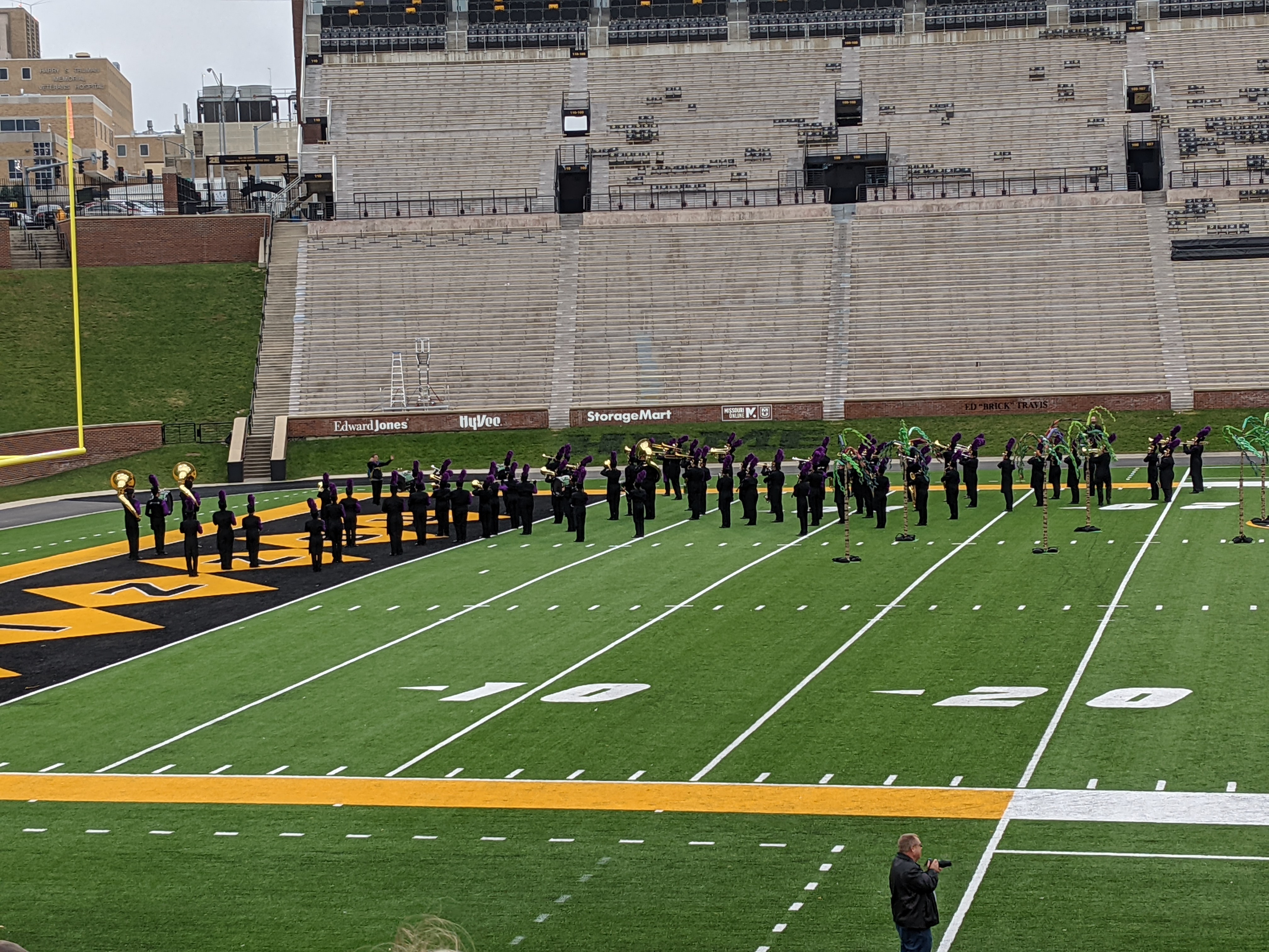 PXL 20211023 213238271