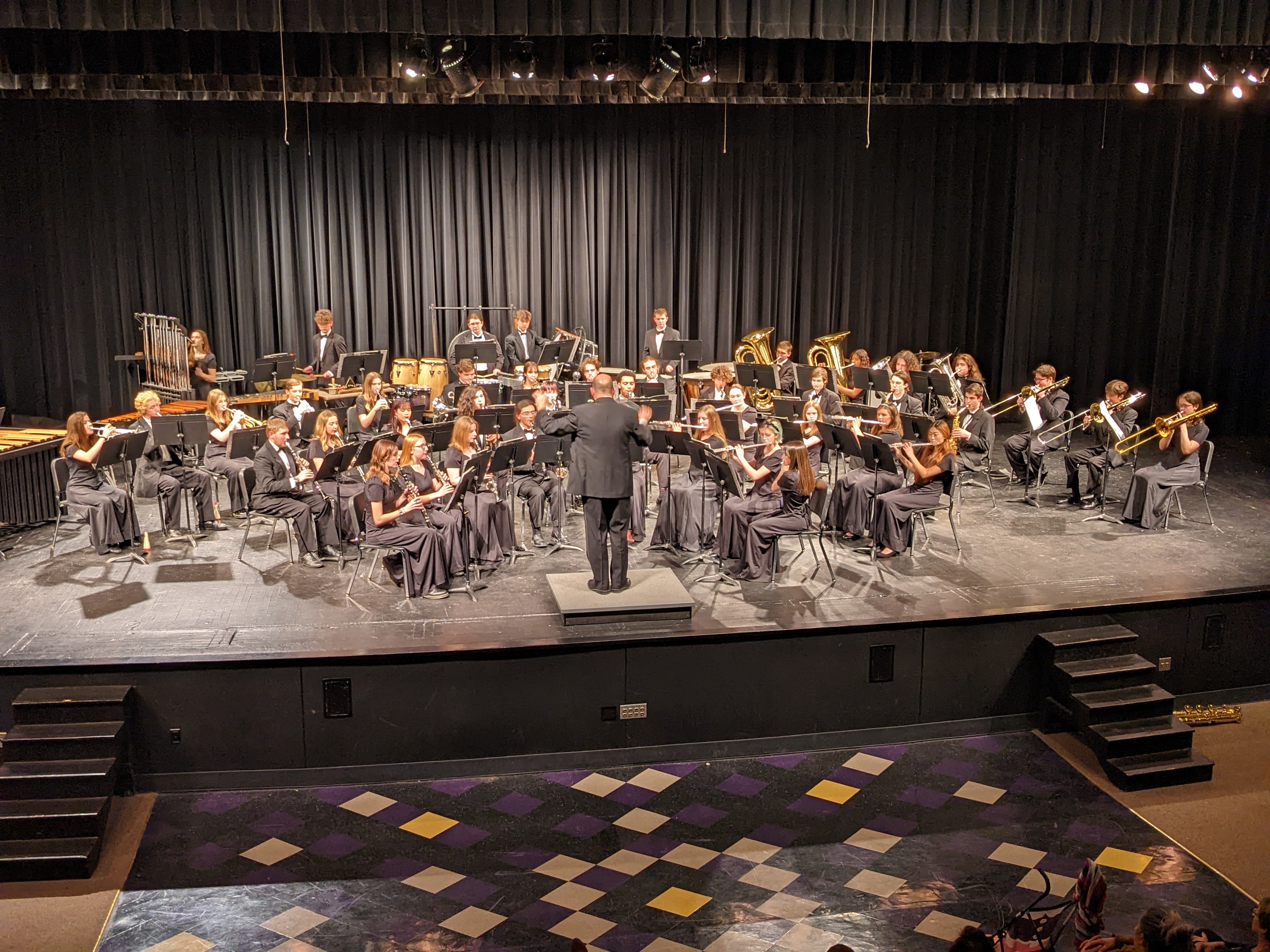 PXL 20221207 013608085