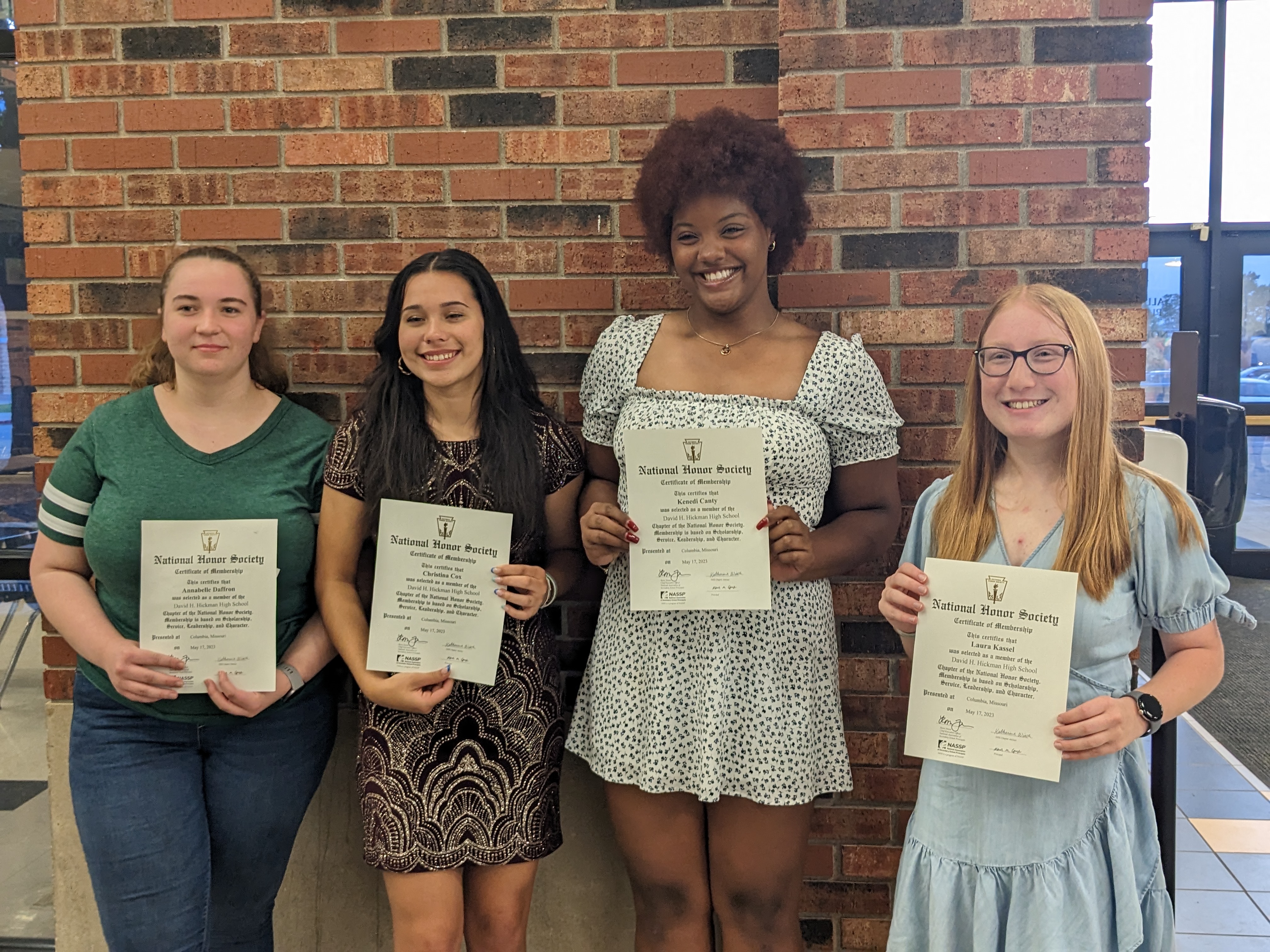 PXL 20230518 005154925