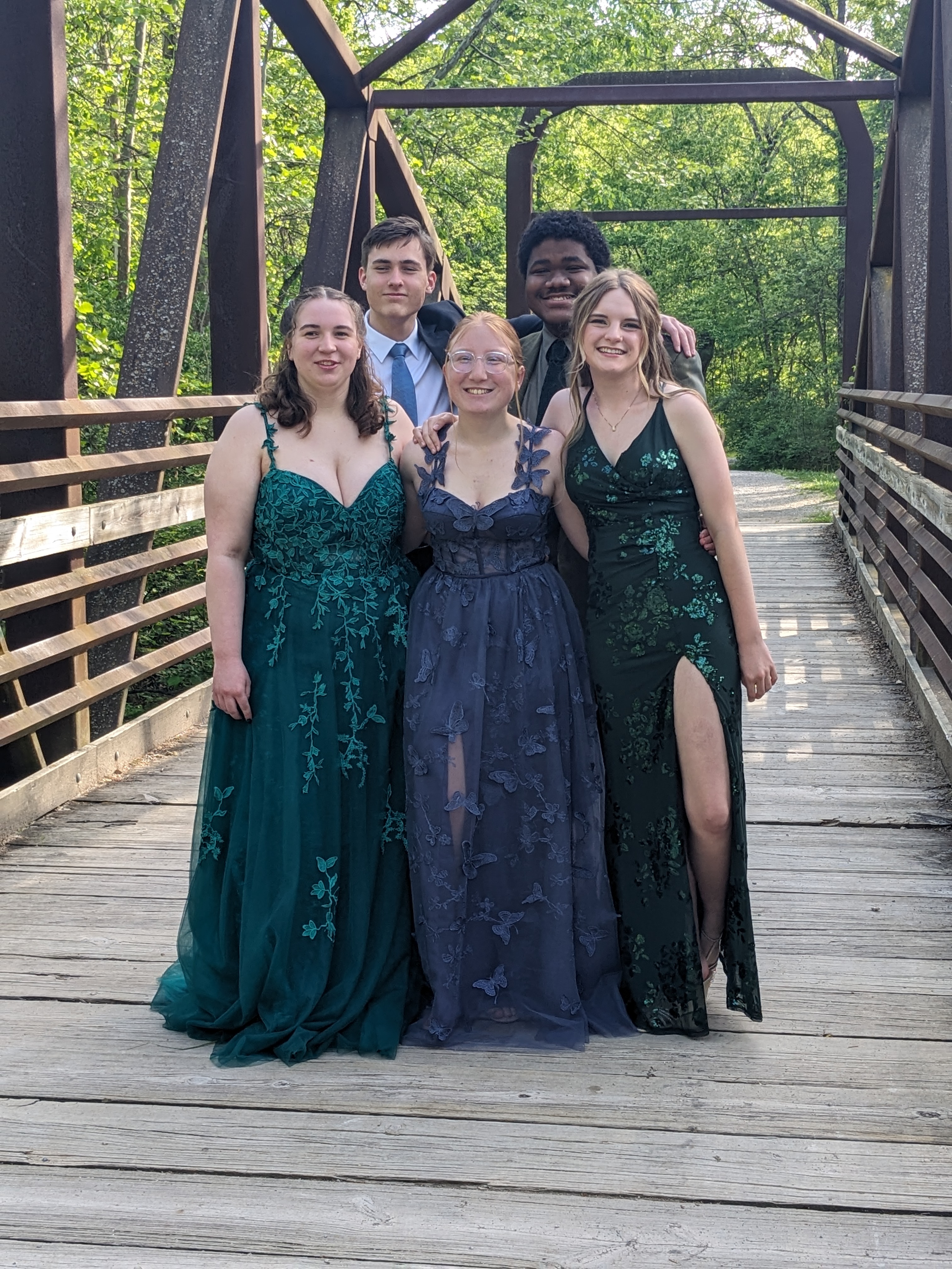 PXL 20240504 221335608