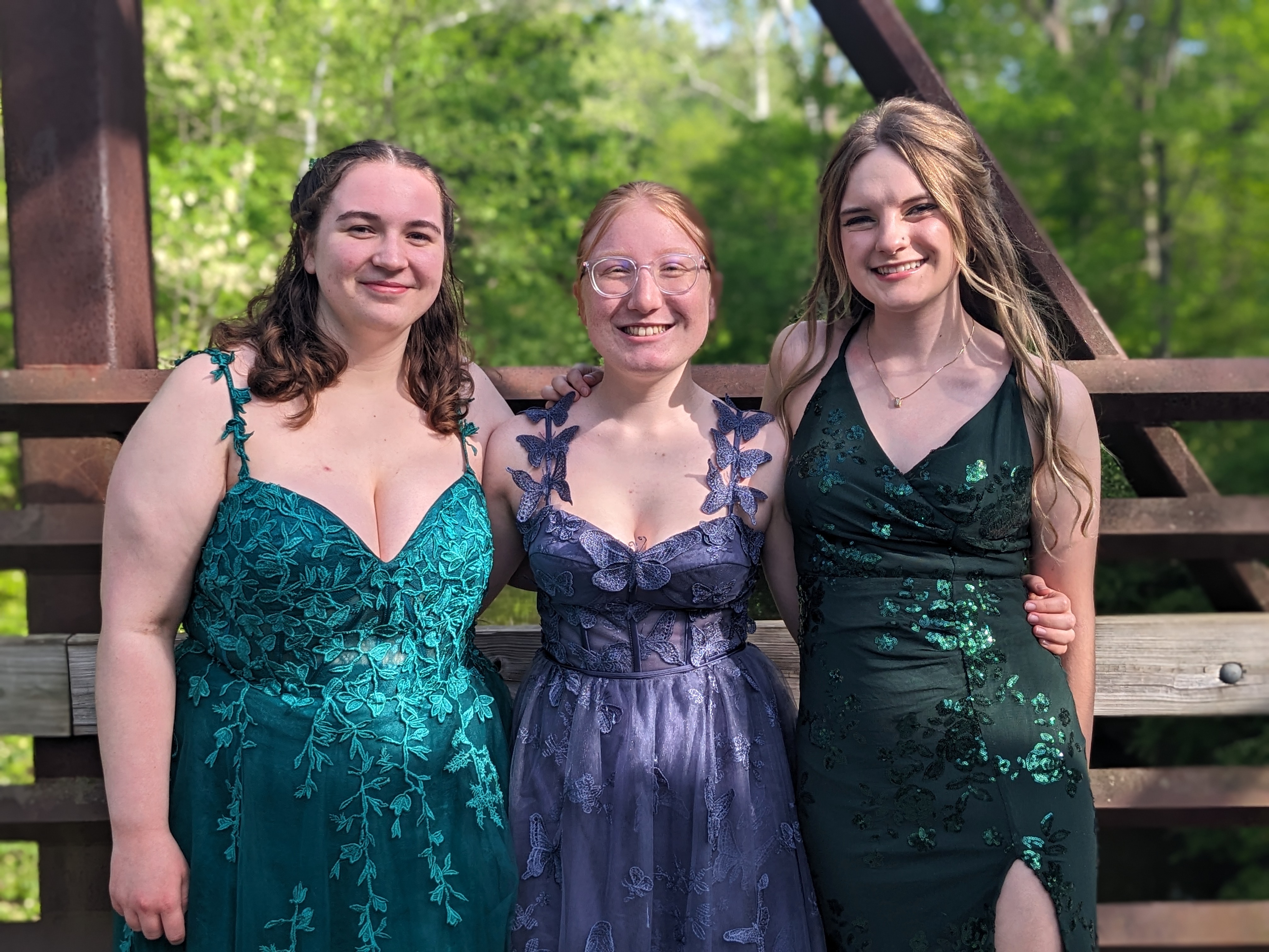 PXL 20240504 221545121.PORTRAIT