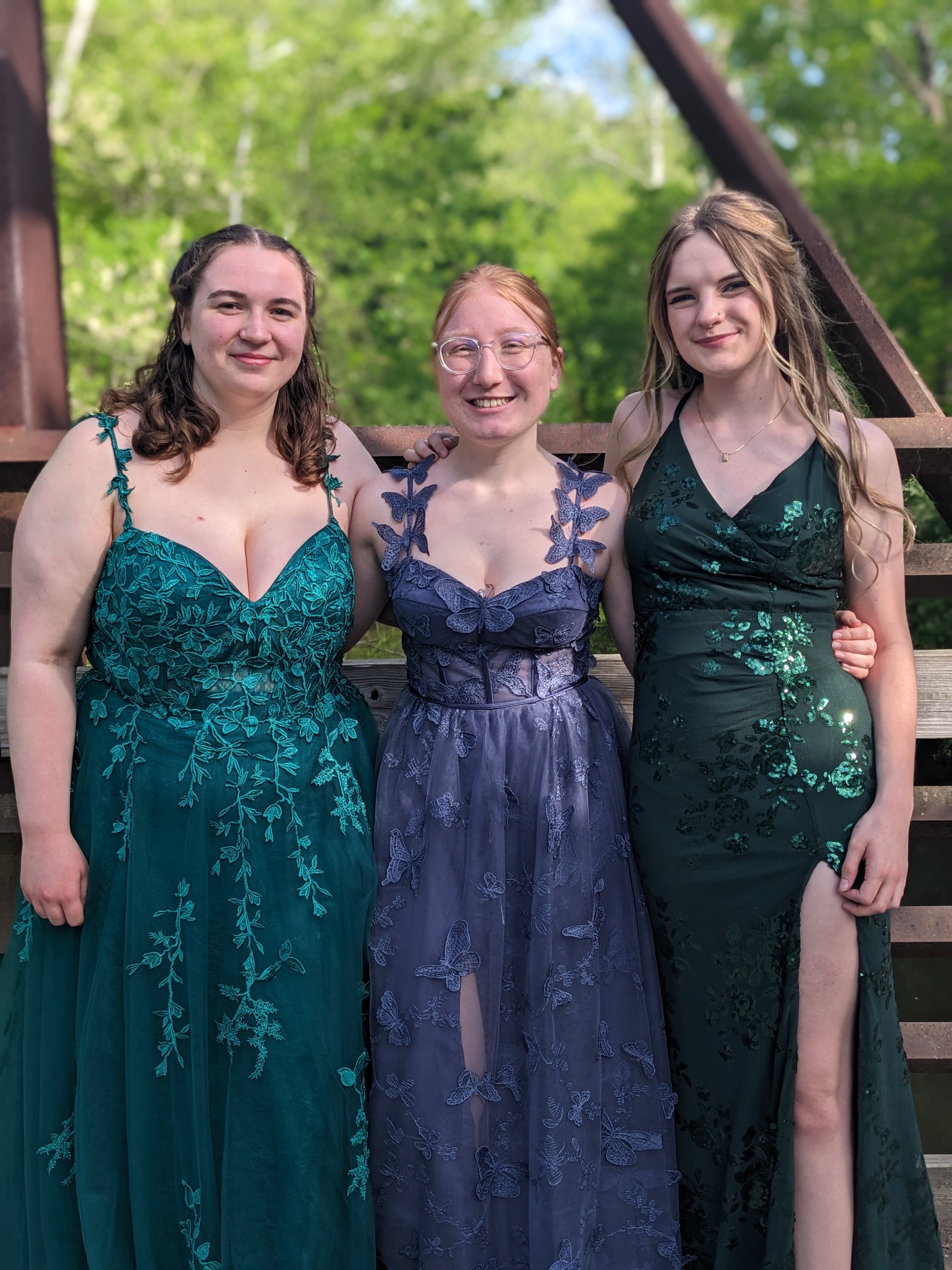 PXL 20240504 221551743.PORTRAIT