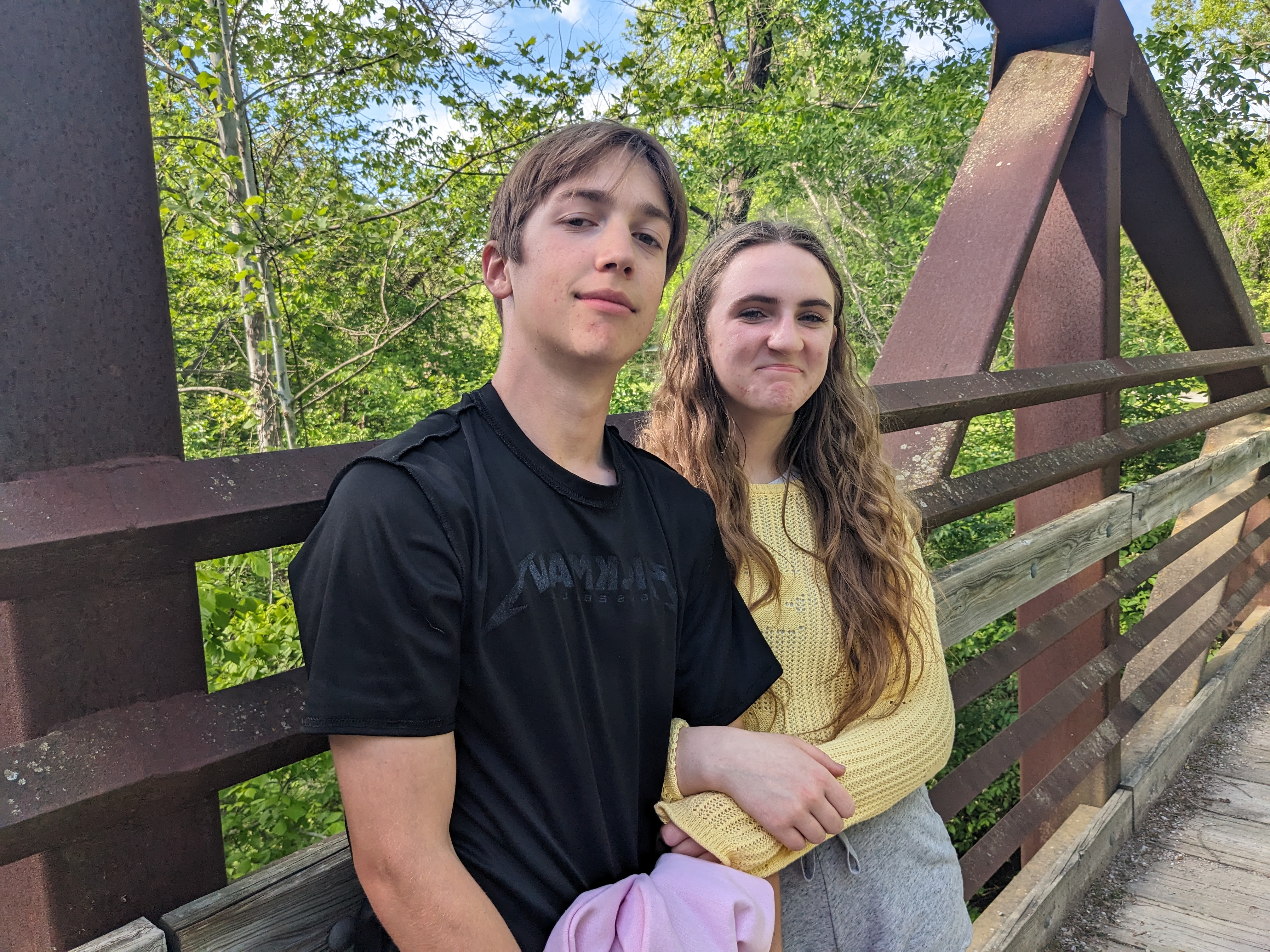 PXL 20240504 221743137