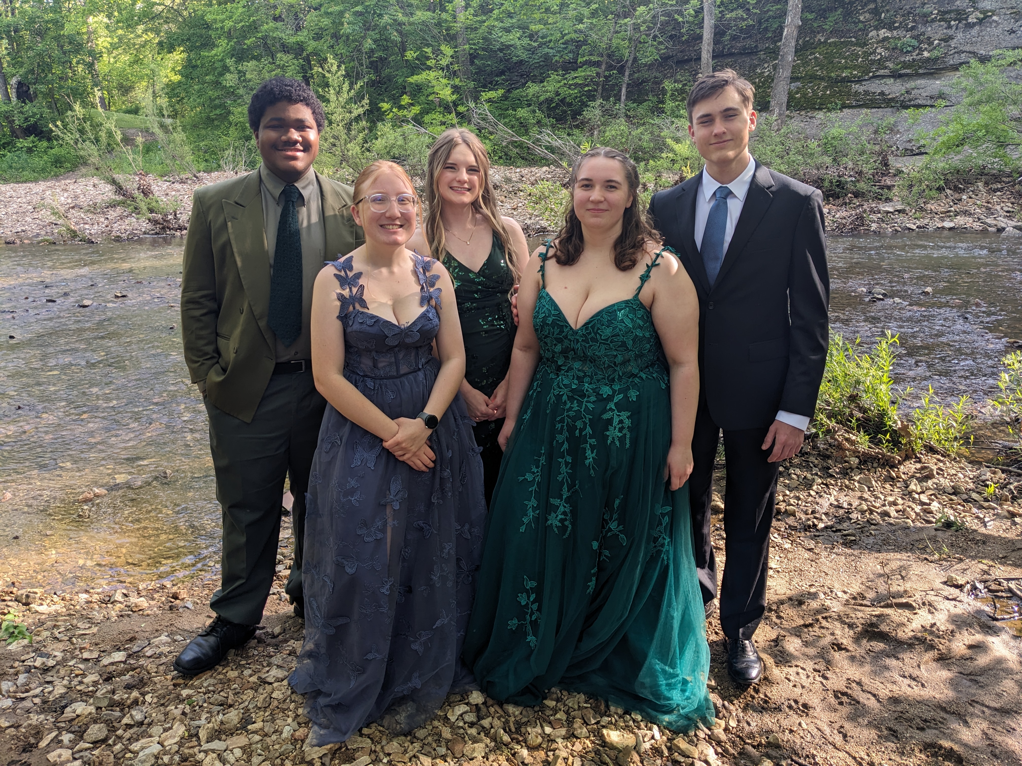 PXL 20240504 222402445