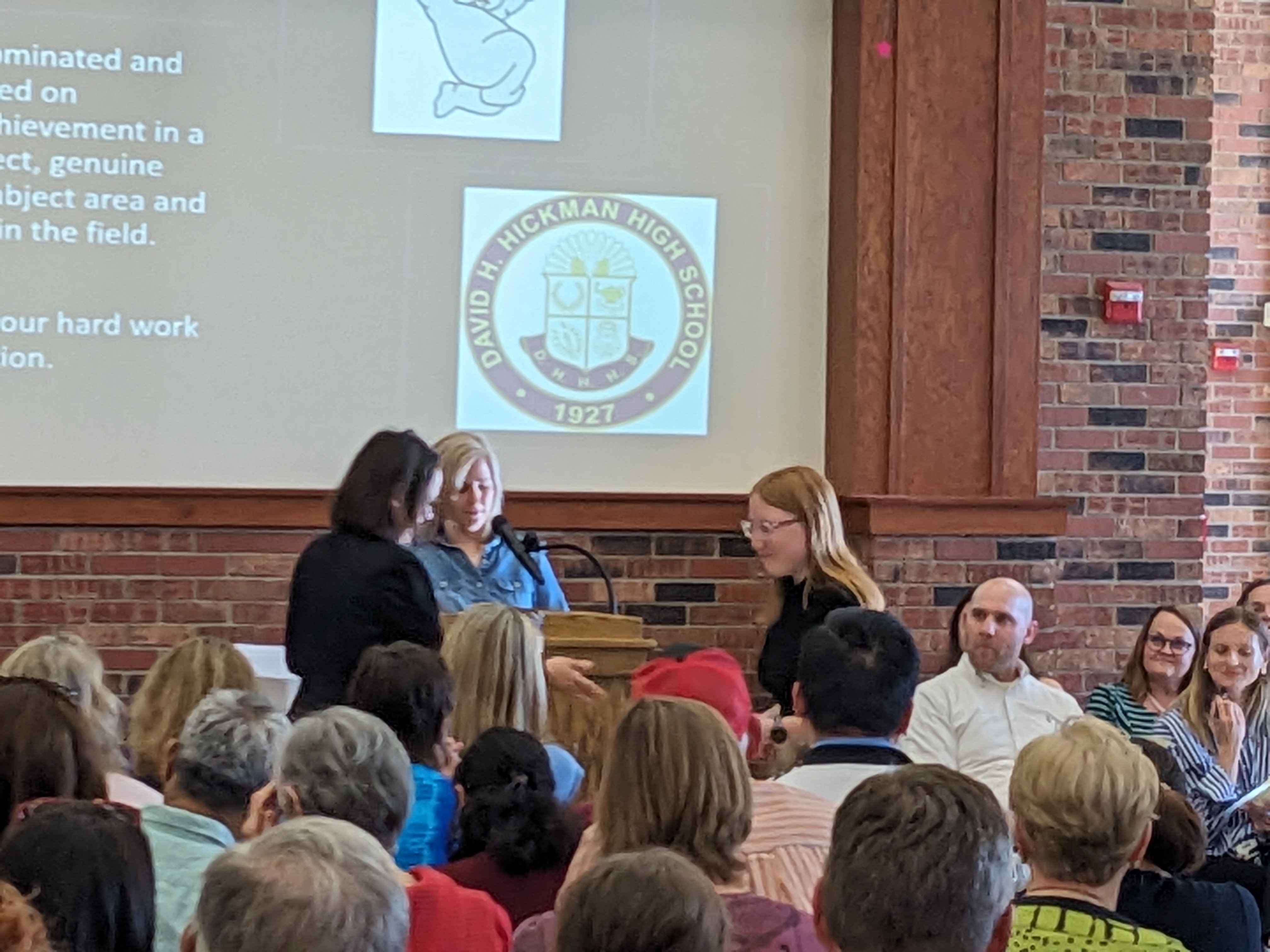 PXL 20240501 230912354