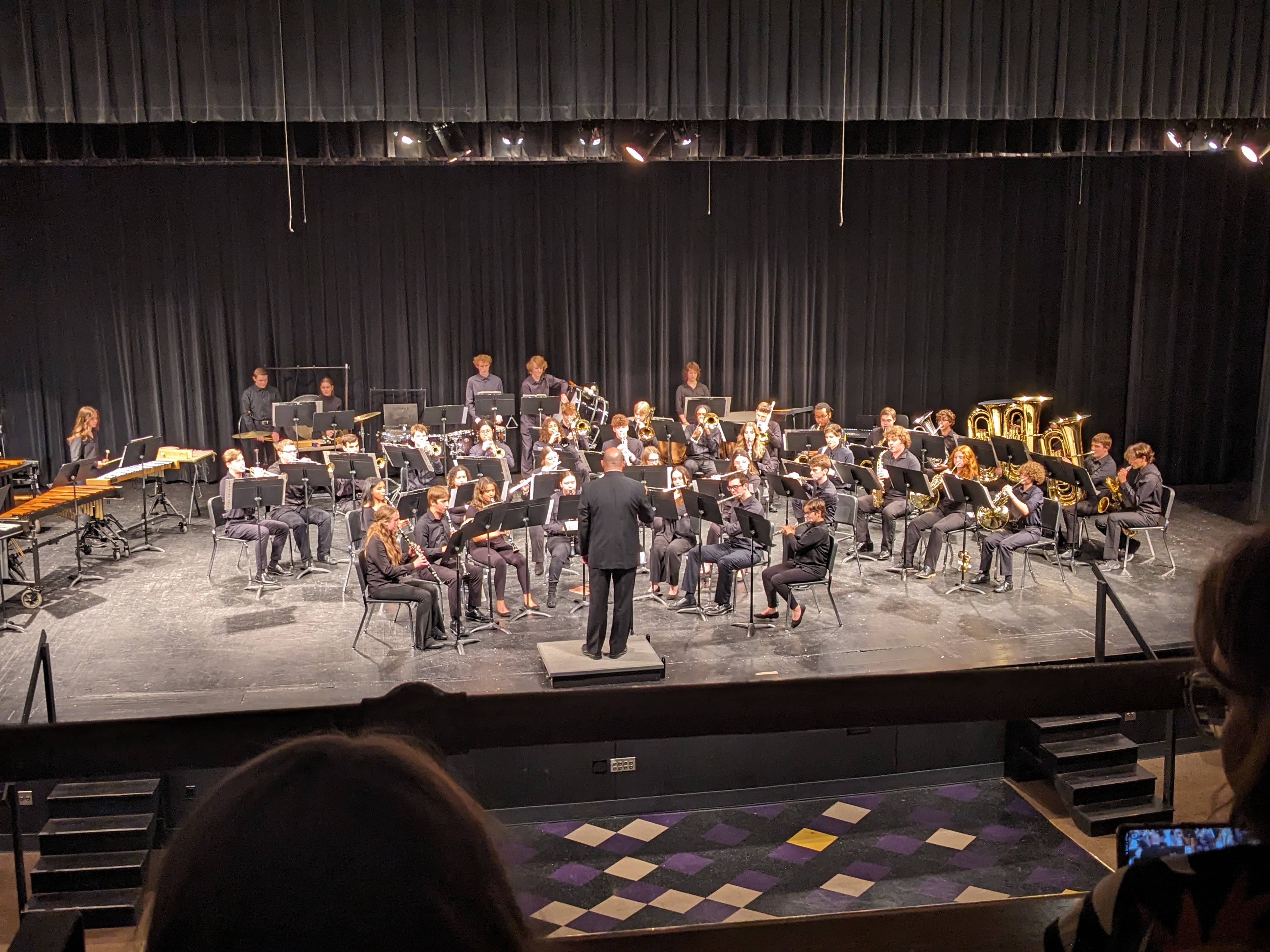 PXL 20240508 003020437