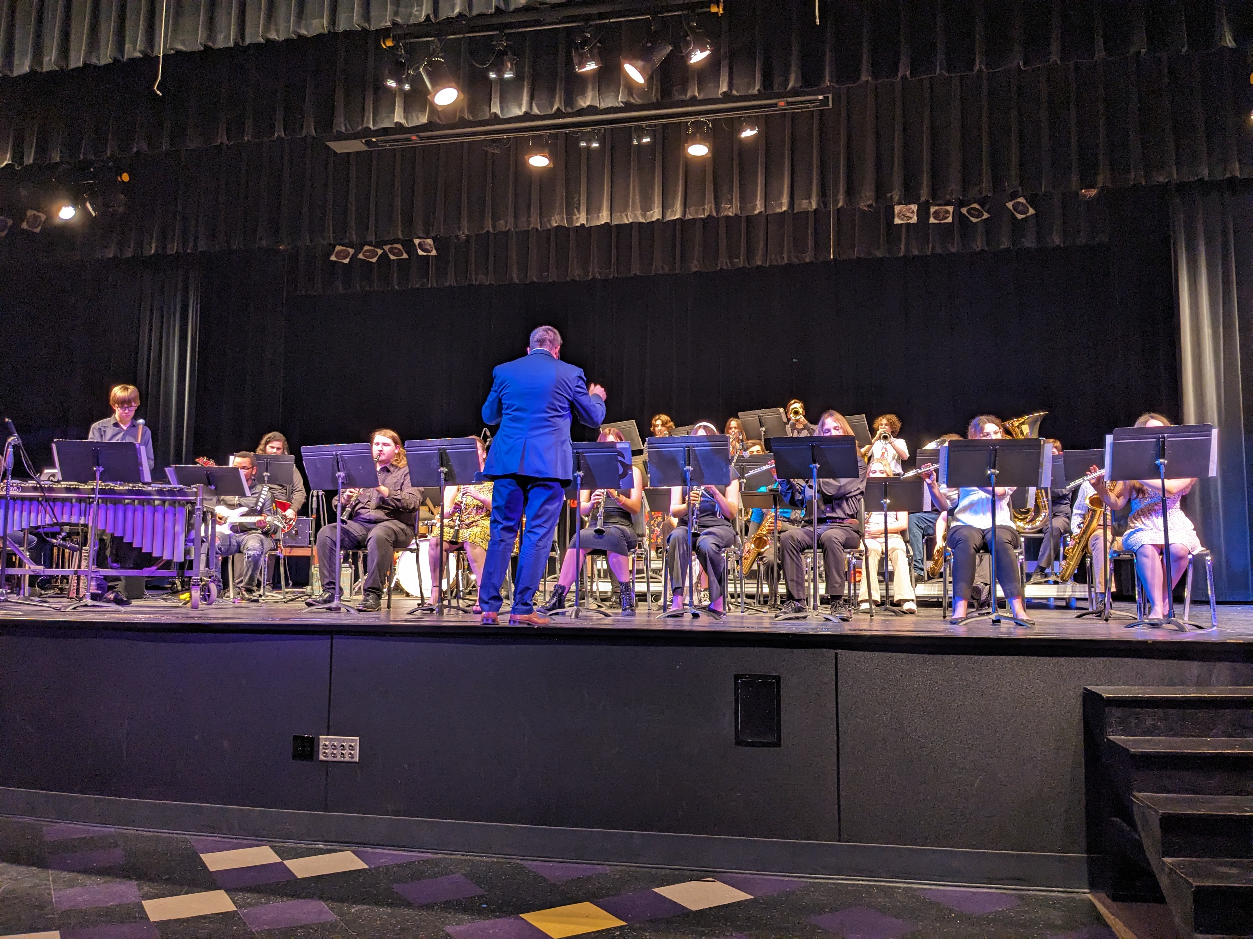 PXL 20240511 002604640