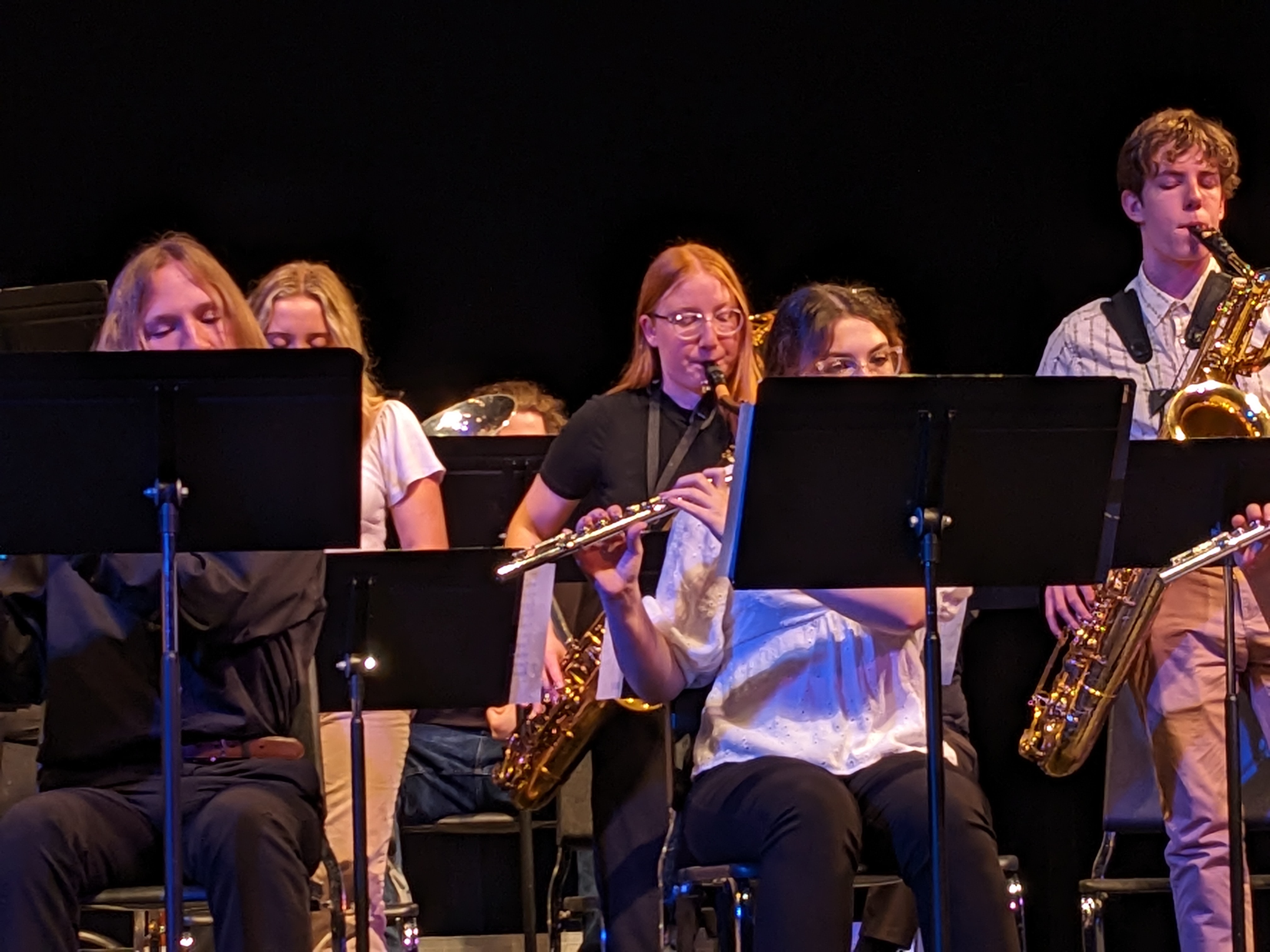 PXL 20240511 002728204