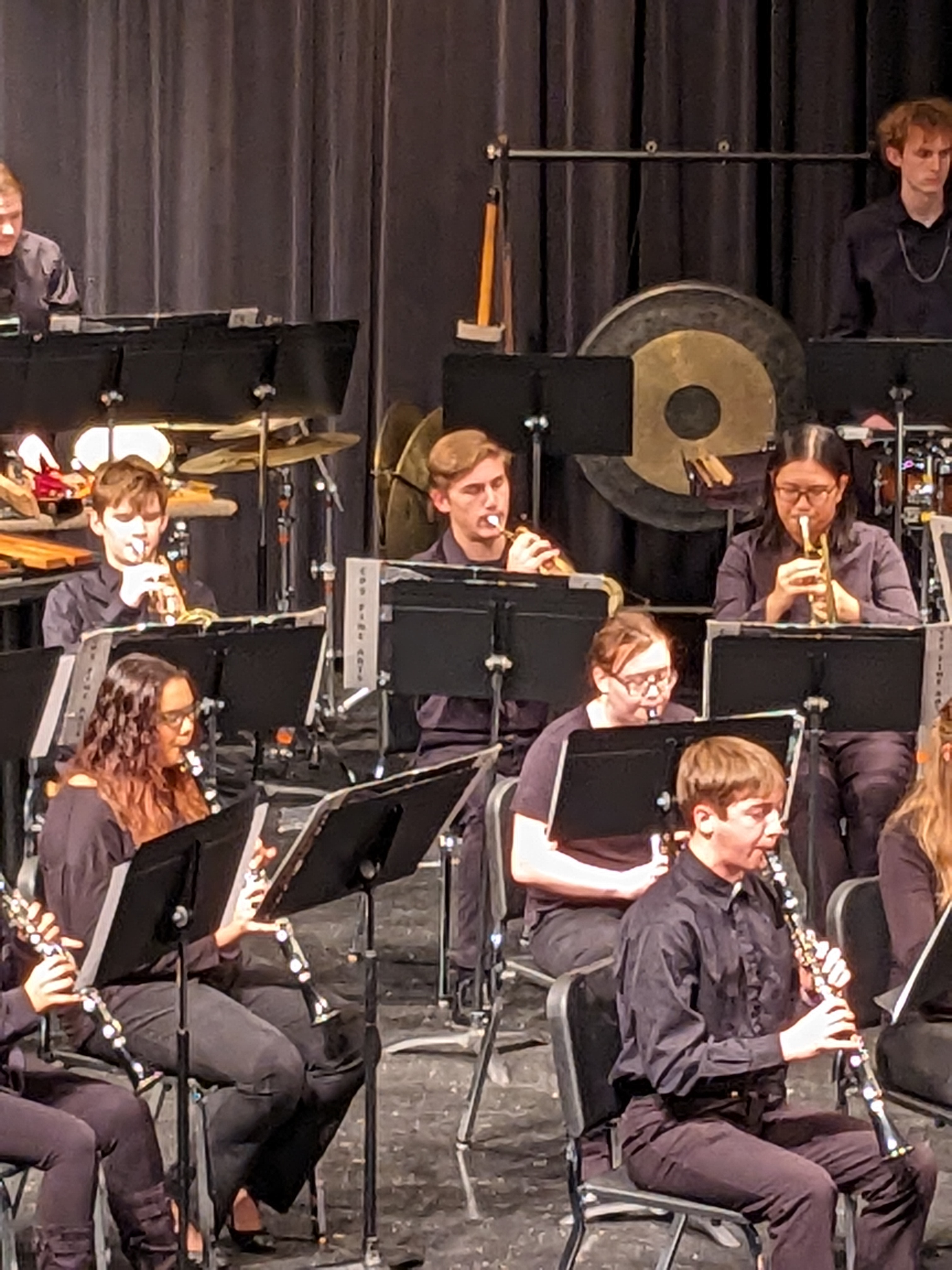 PXL 20231206 011108406