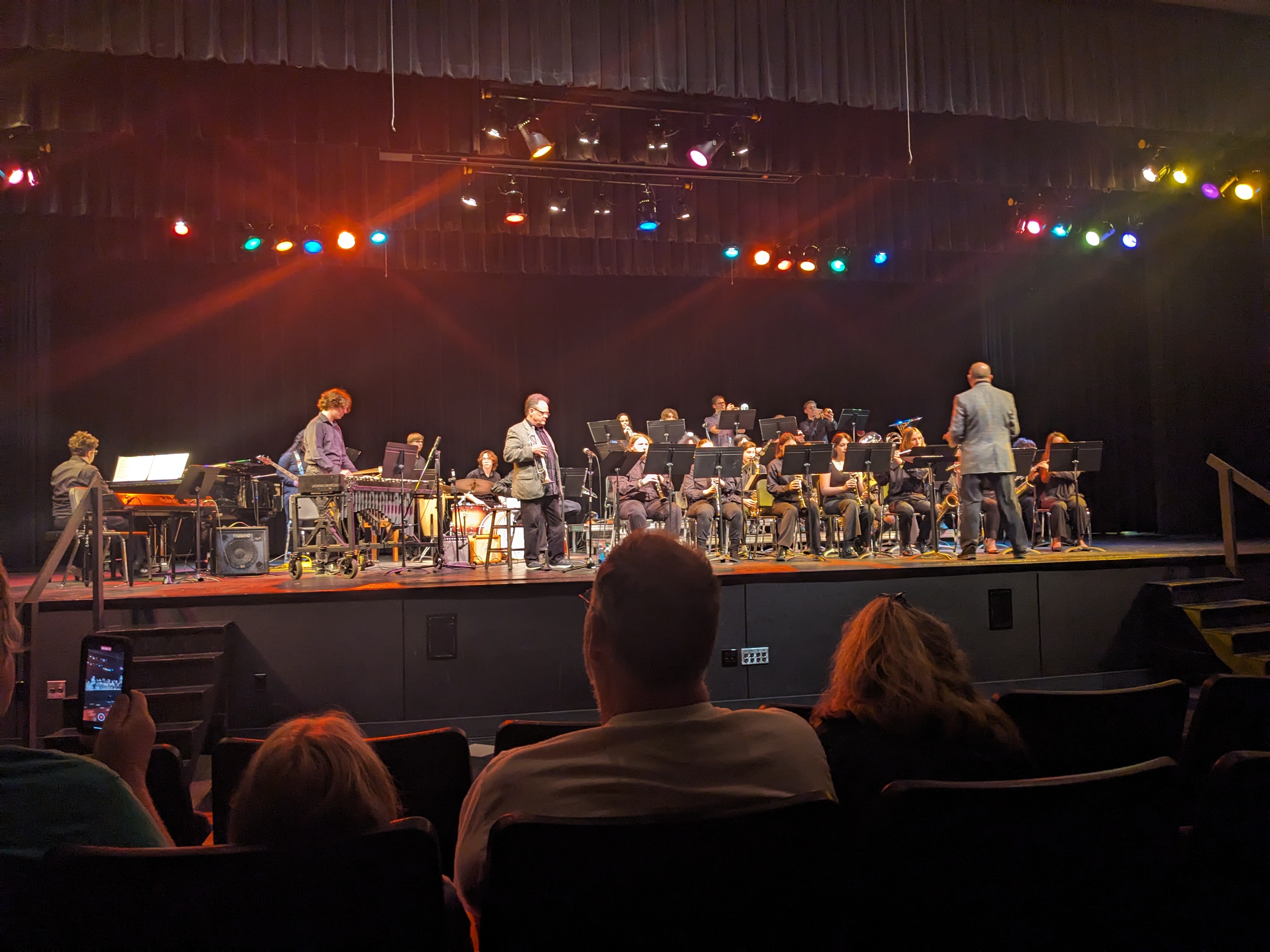 PXL 20240430 232124226