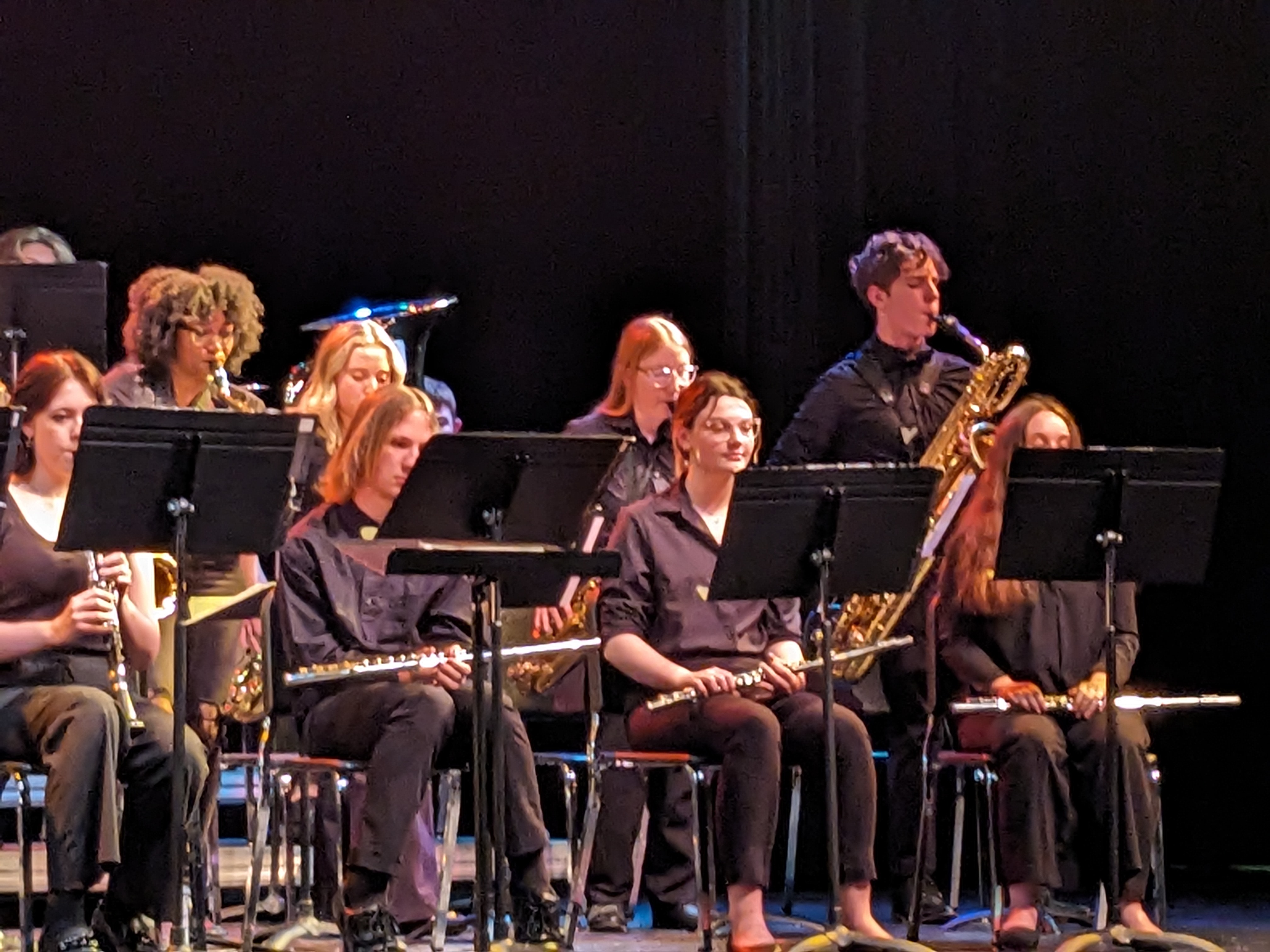 PXL 20240430 232912913