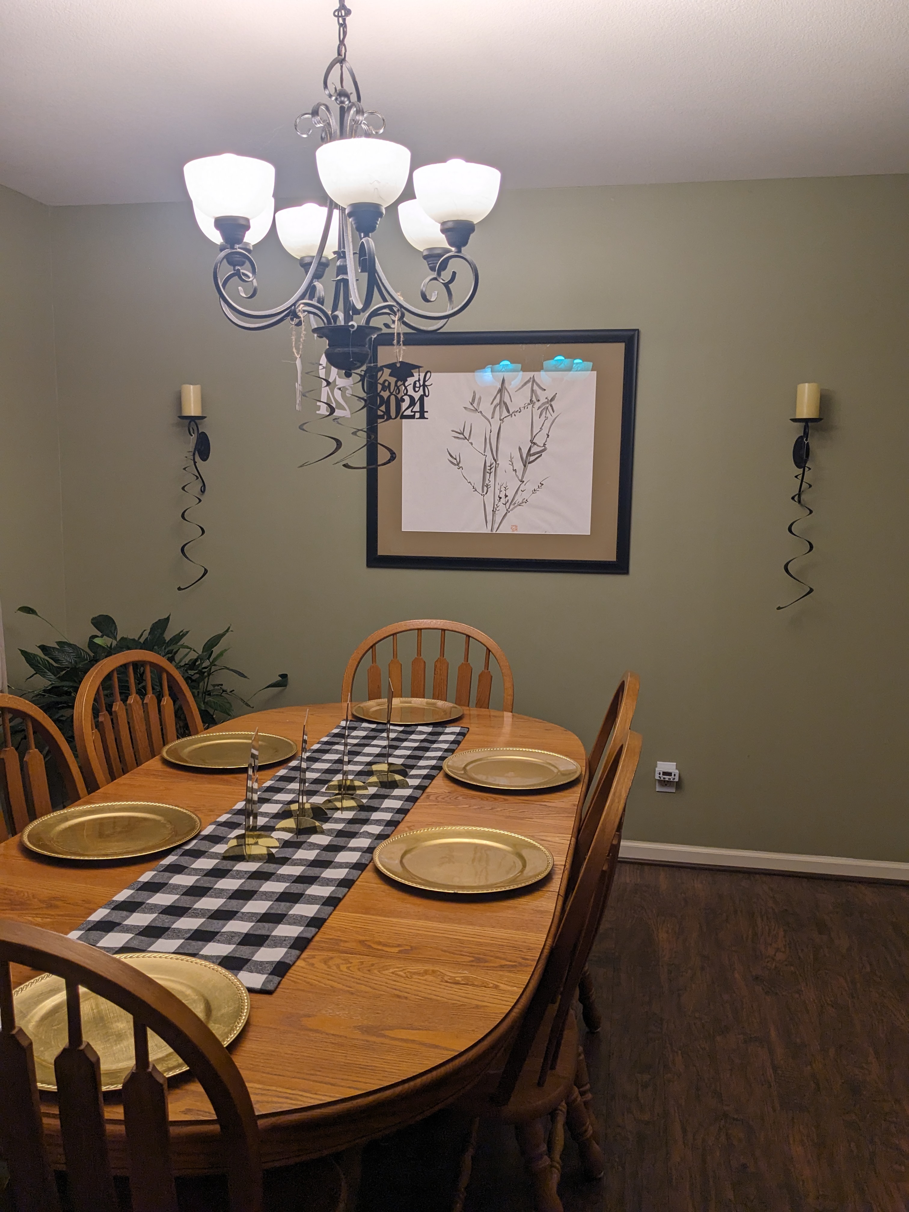 PXL 20240514 014411551