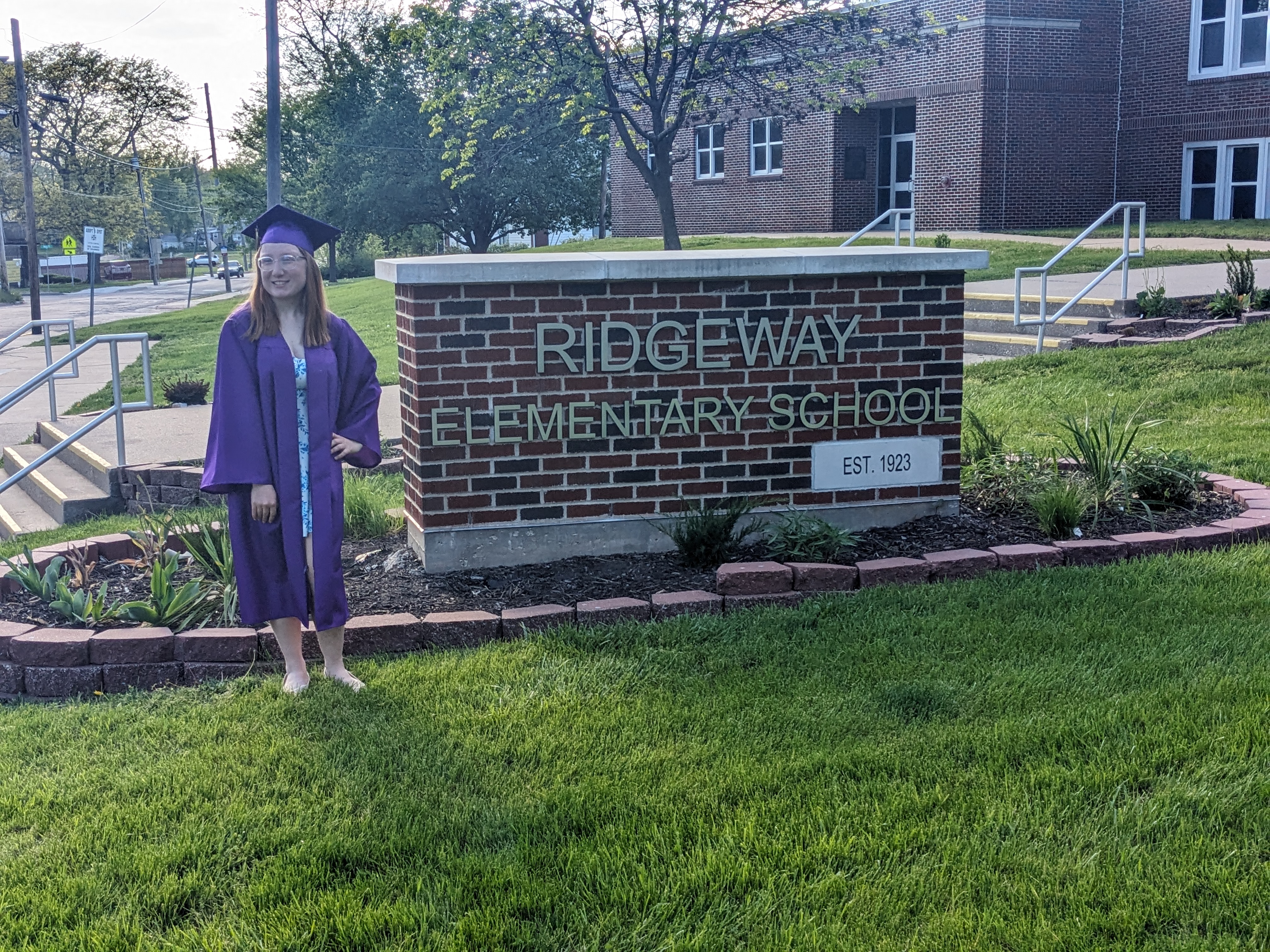 PXL 20240424 230428232