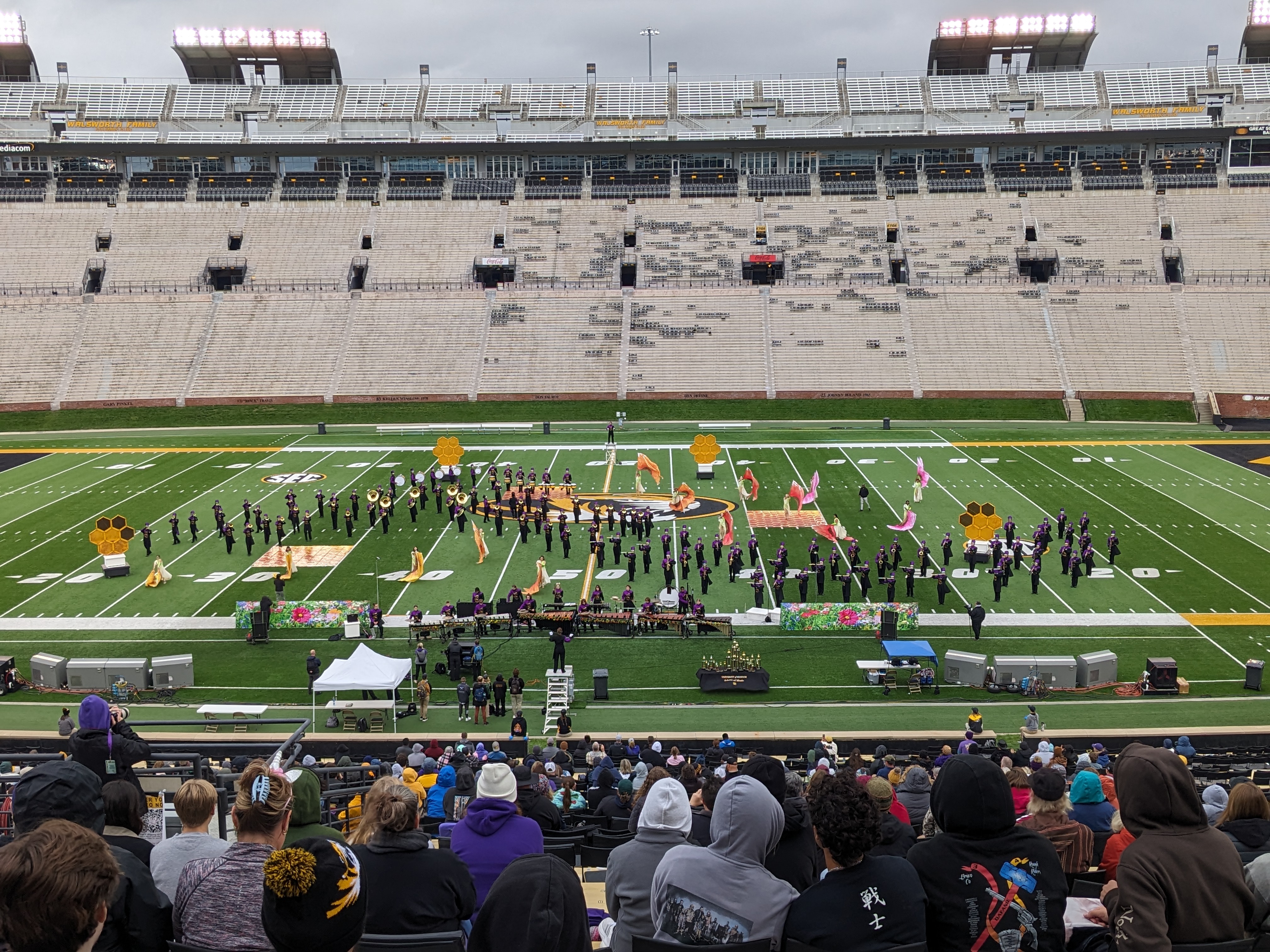 PXL 20231014 215229181