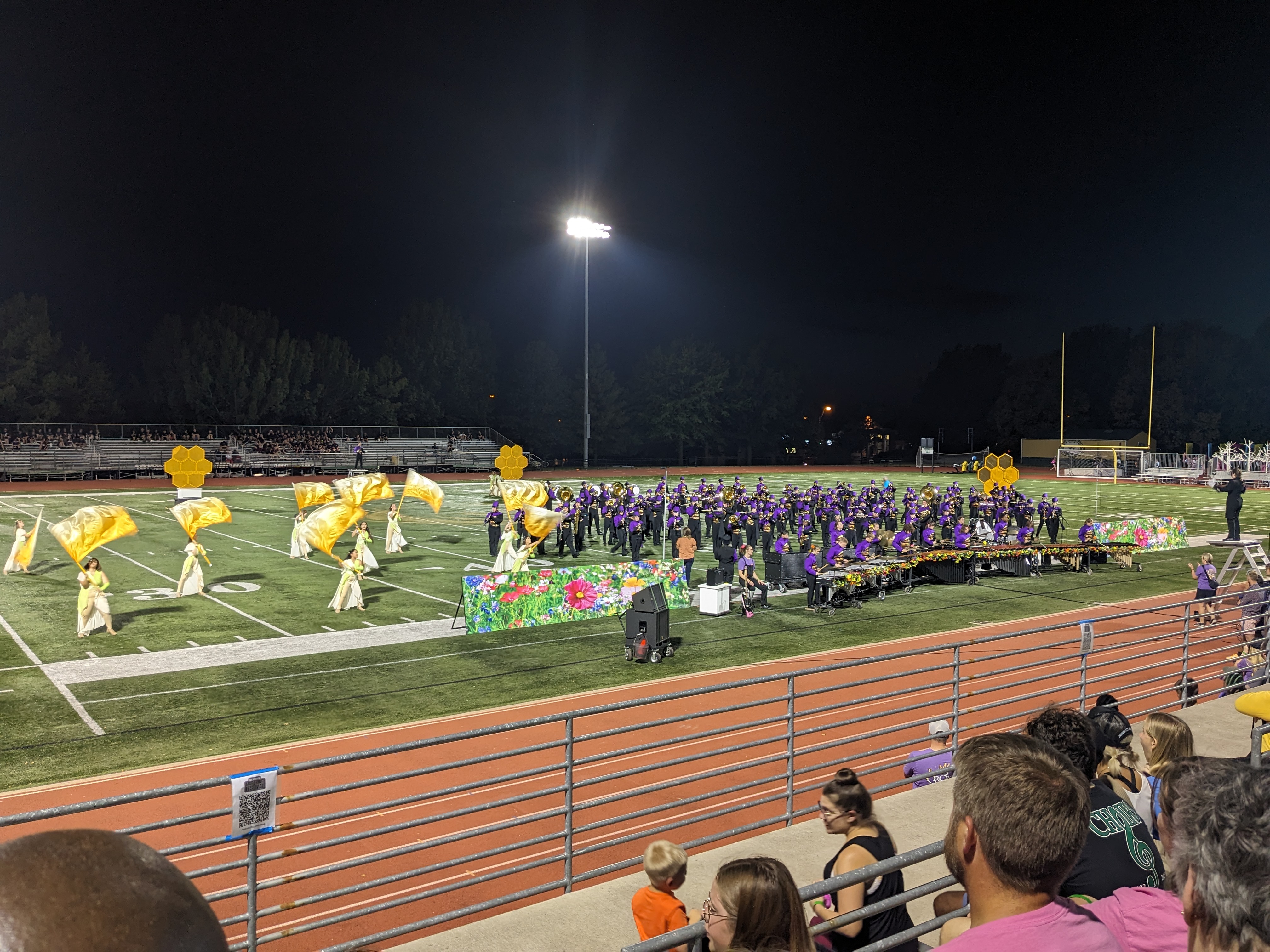 PXL 20231001 003701636