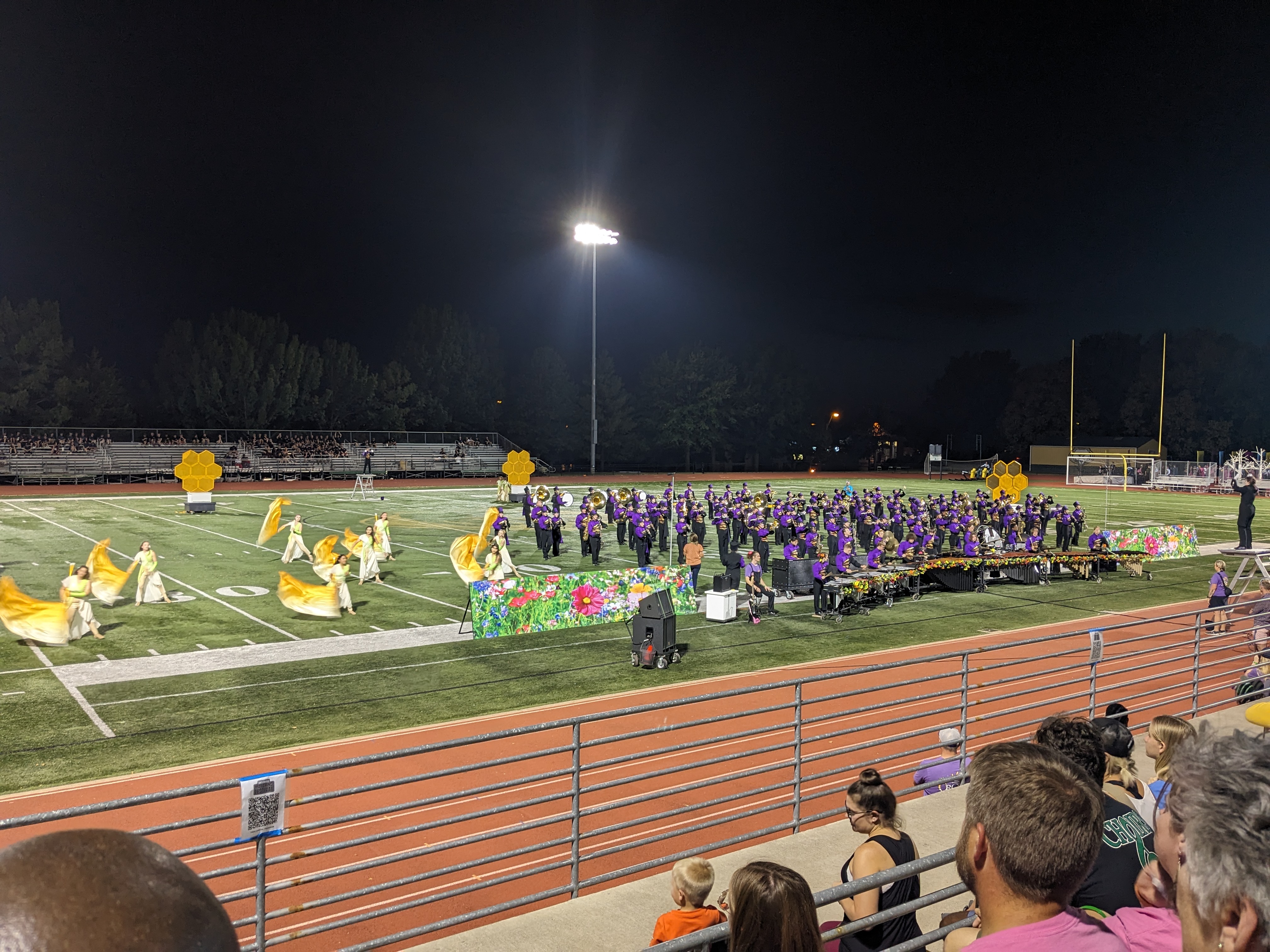 PXL 20231001 003706247