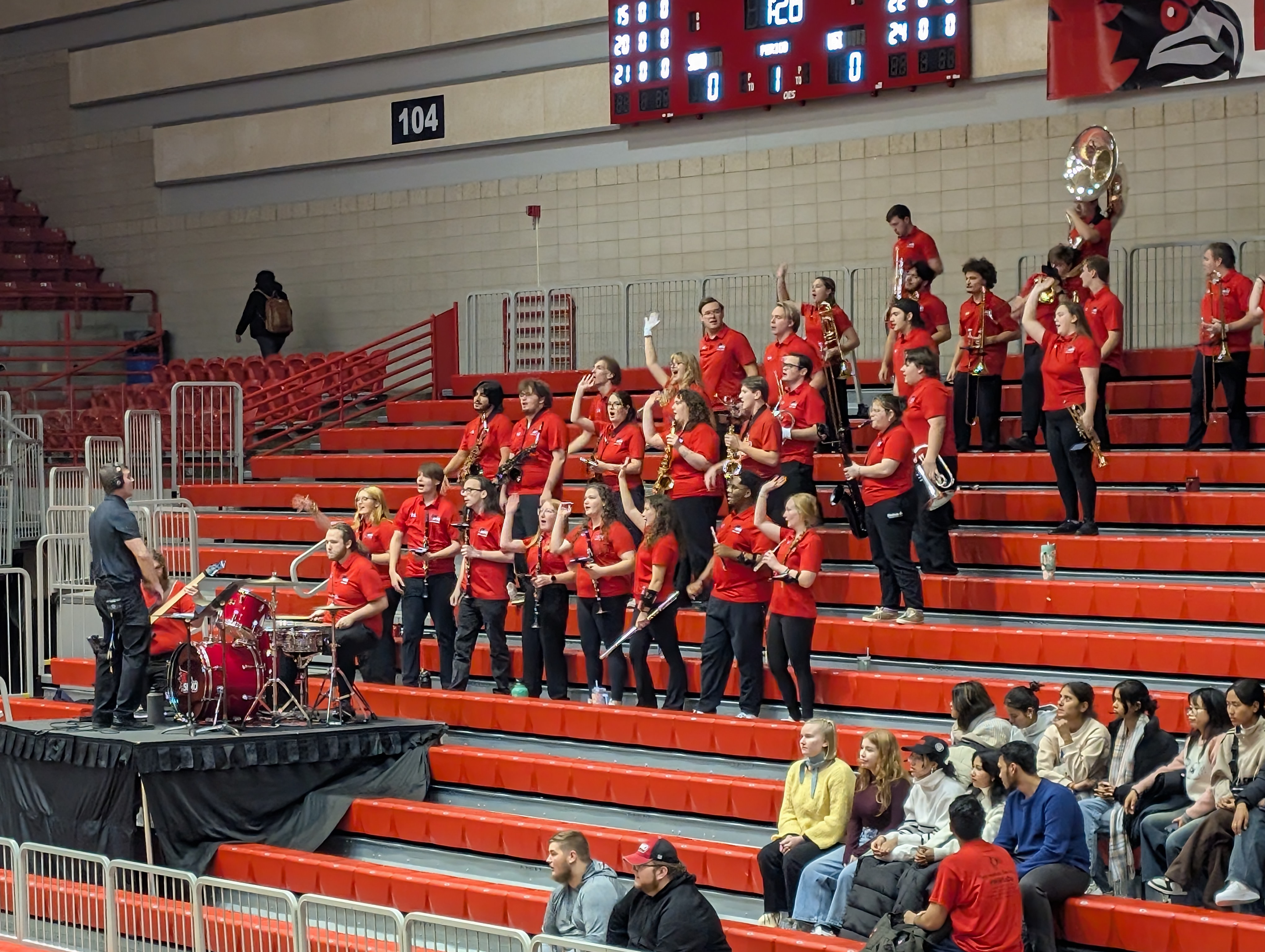 PXL 20250109 231234392