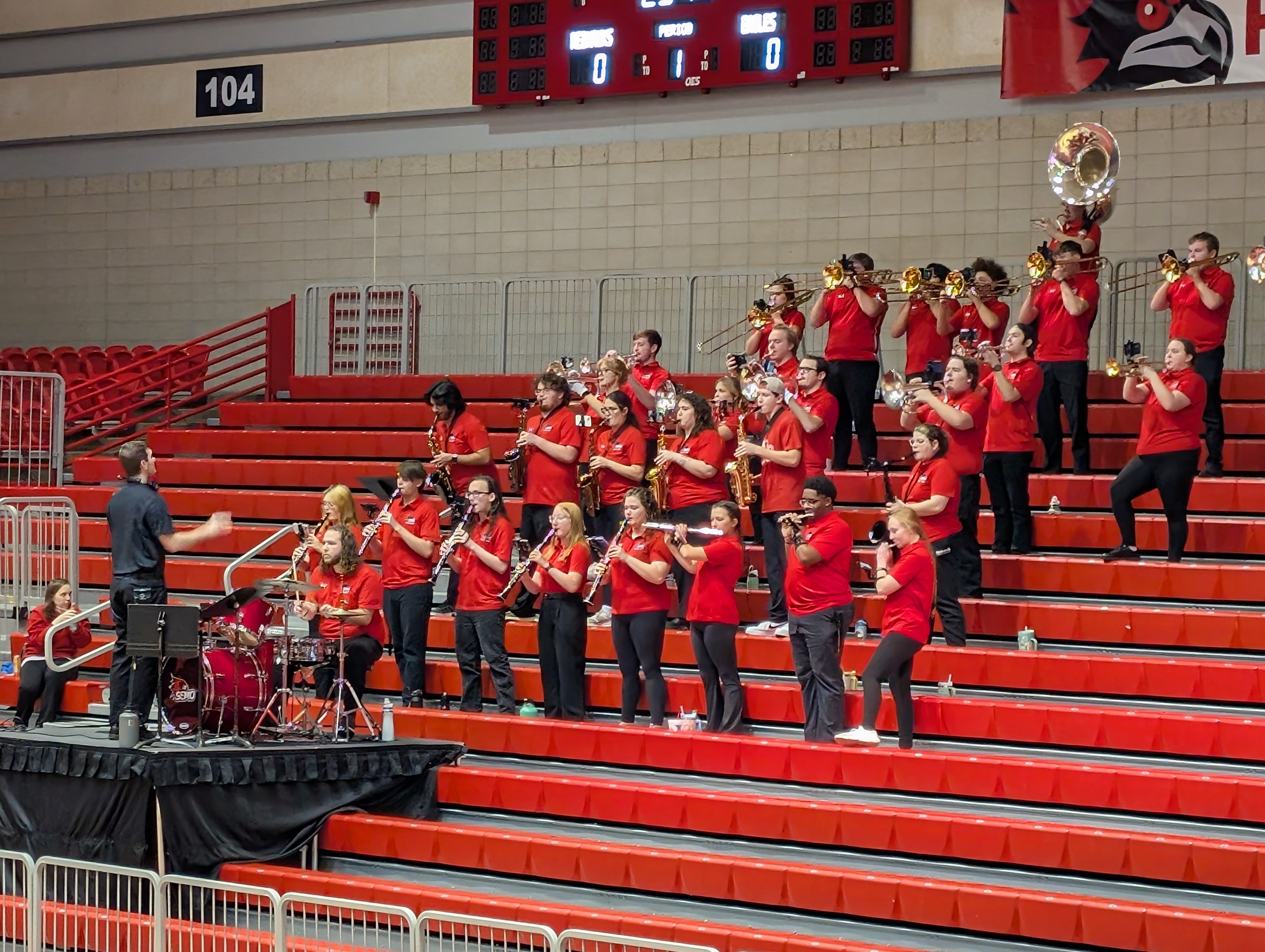 PXL 20250111 190543816