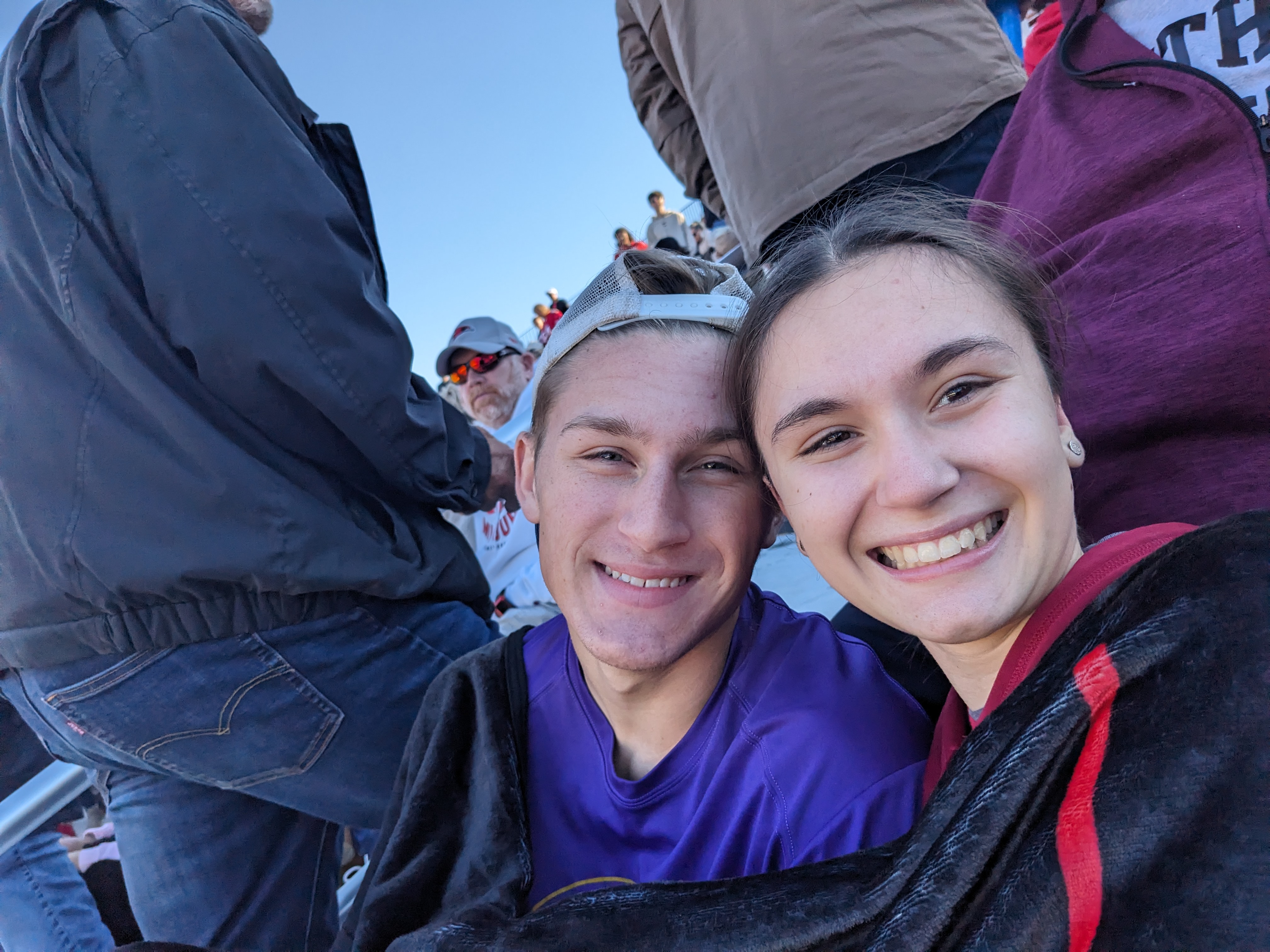 PXL 20241116 204409311