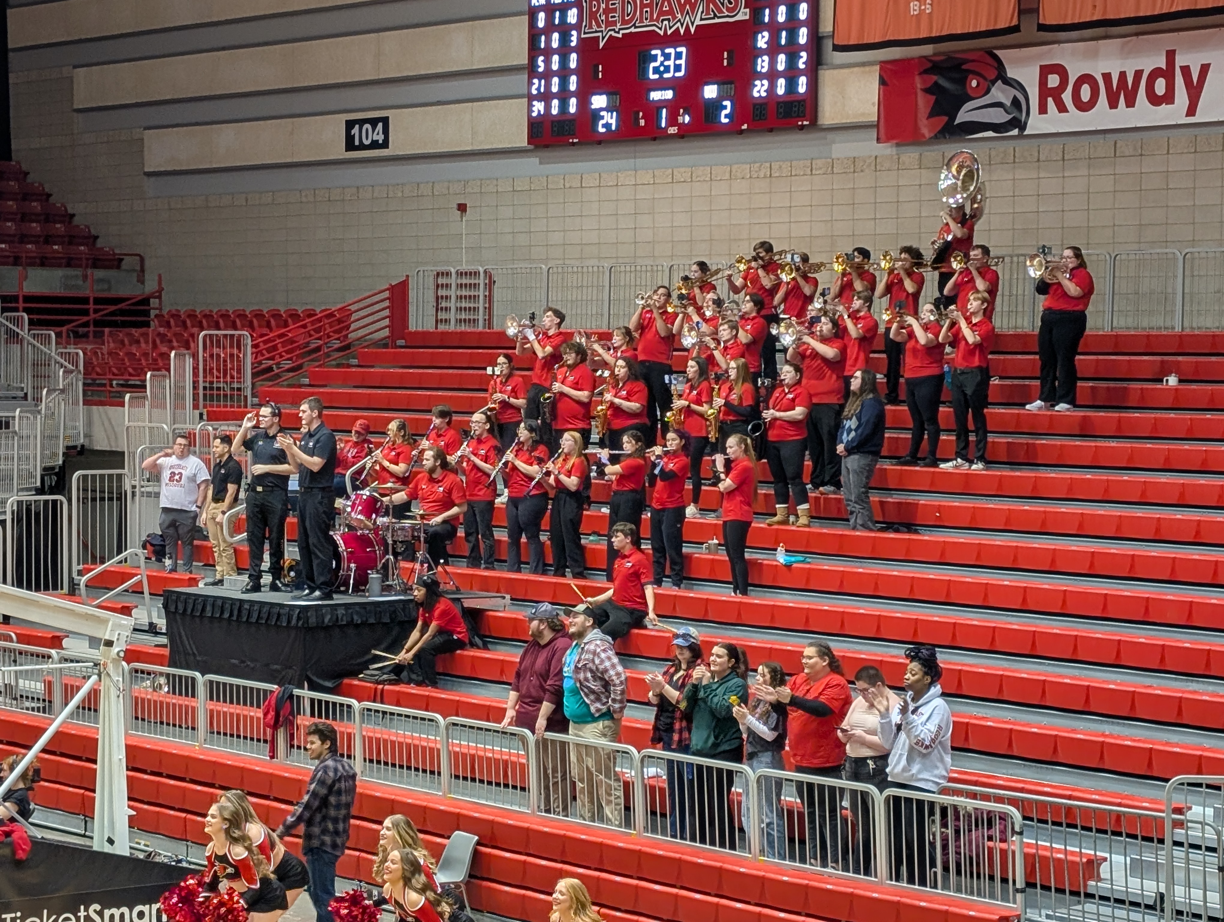 PXL 20250220 233235635