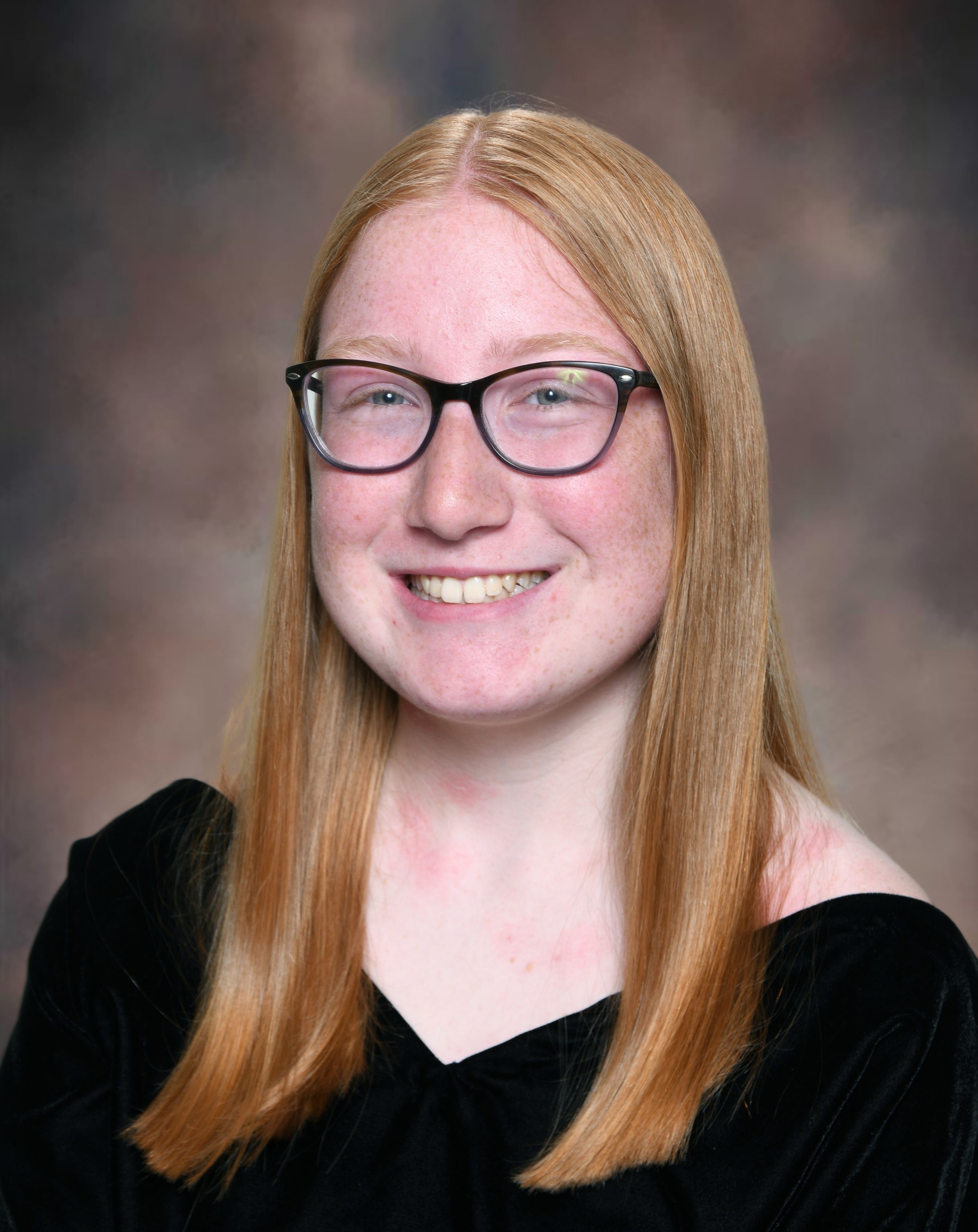 Laura 12thSeniorDrape