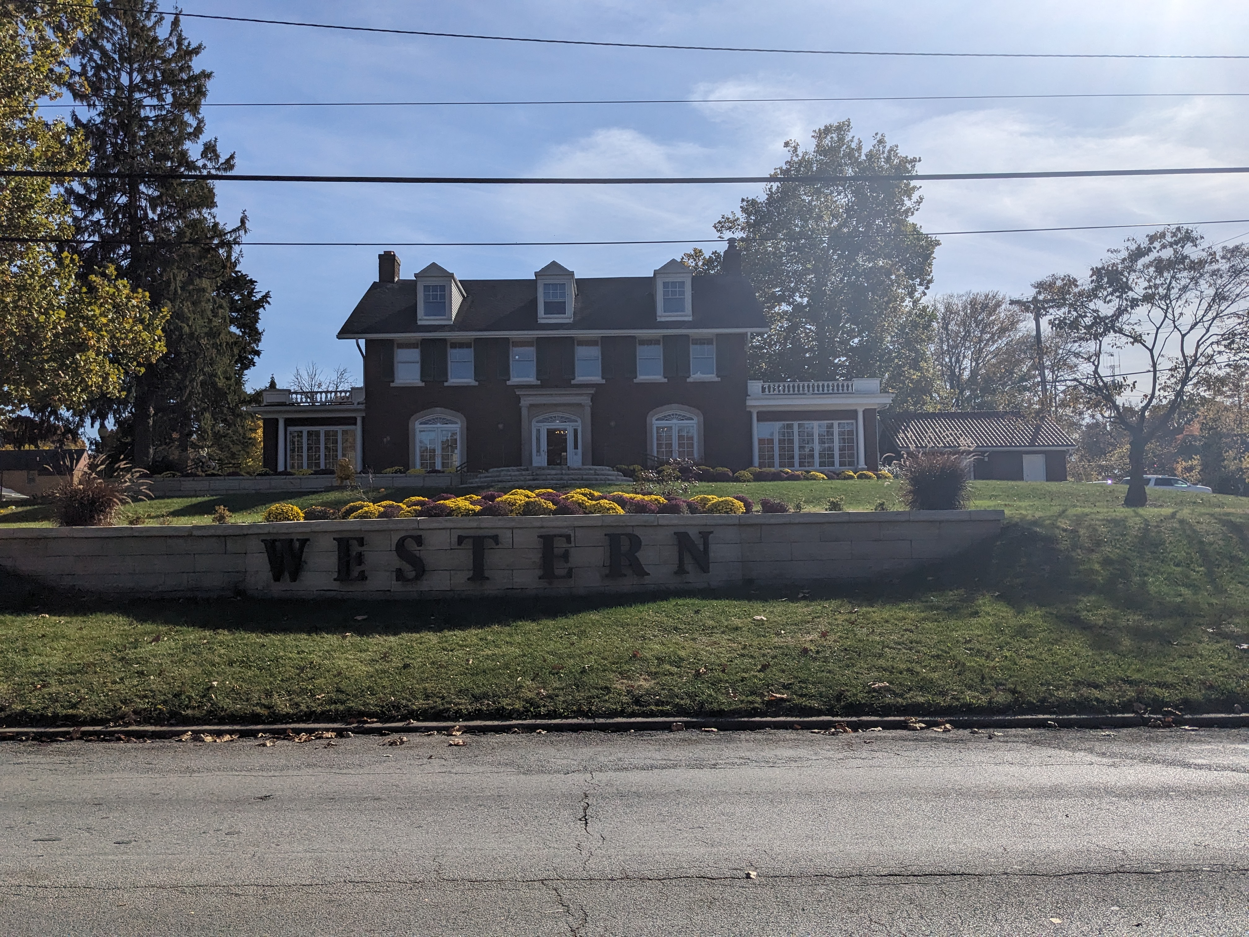 PXL 20241026 194107270