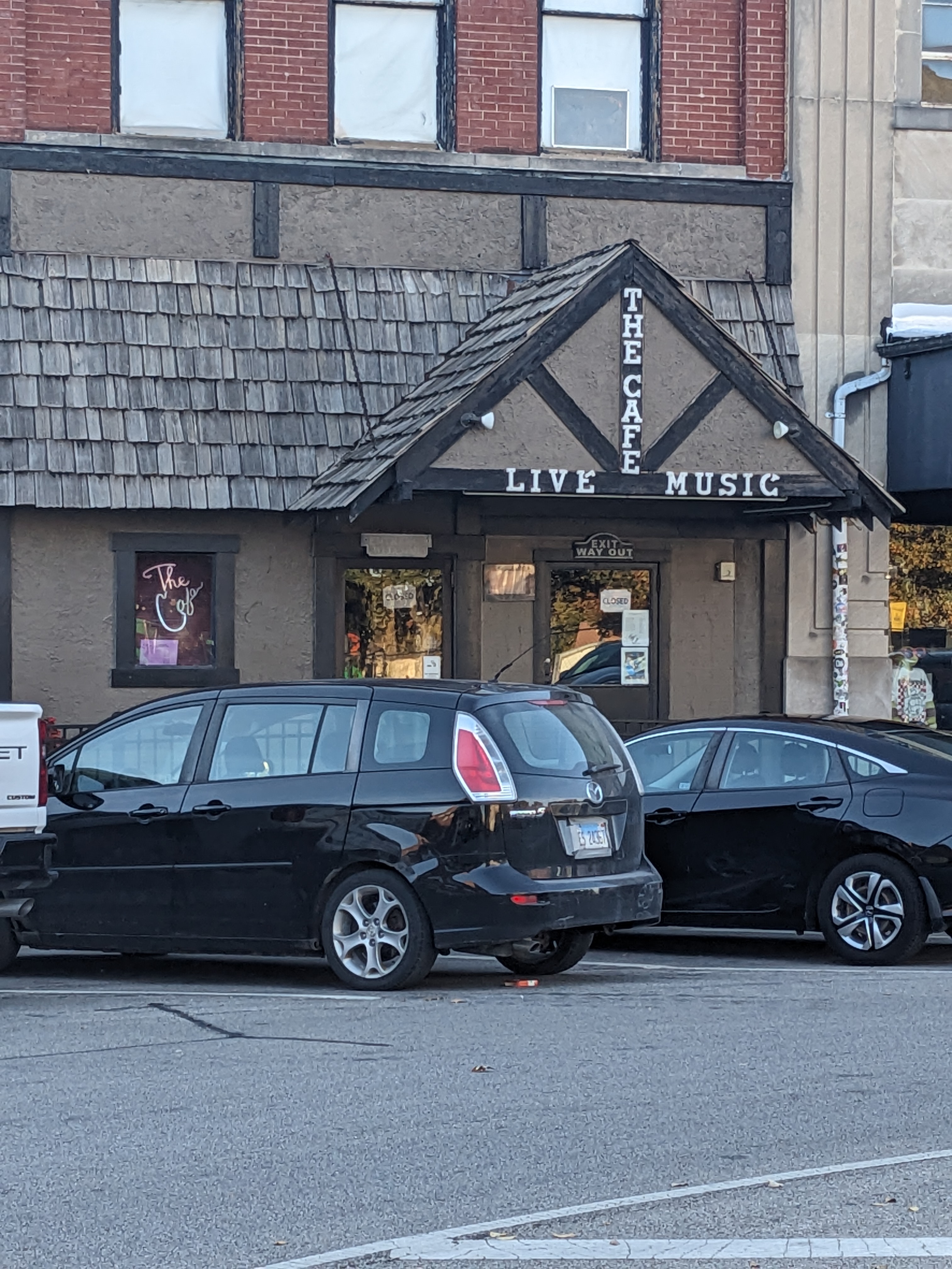 PXL 20241026 220000002