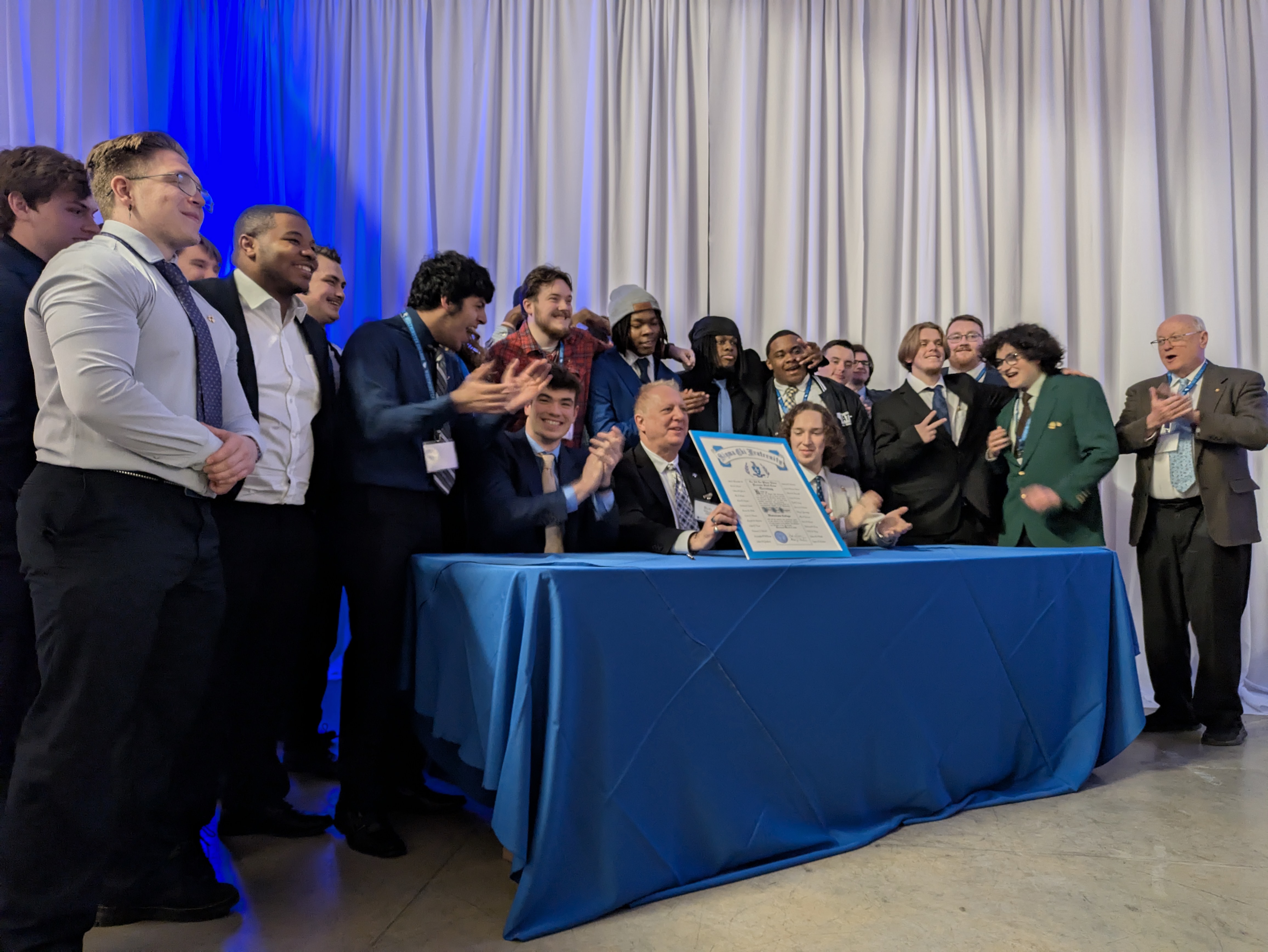 PXL 20250309 020546804.RAW 01.COVER